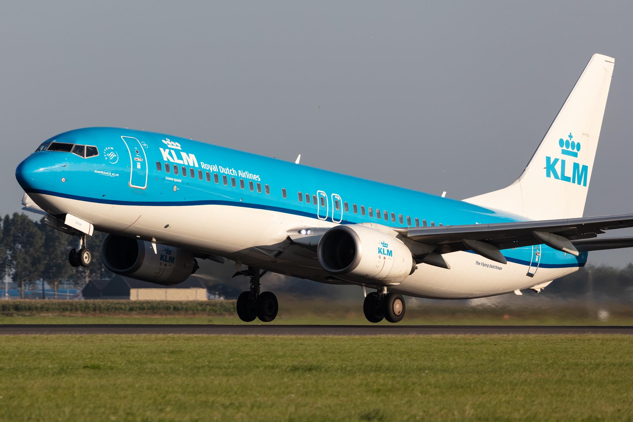 Amsterdam Schiphol: KLM (KL / KLM) |  Boeing 737-8K2 B738 | PH-HSD | MSN 39260