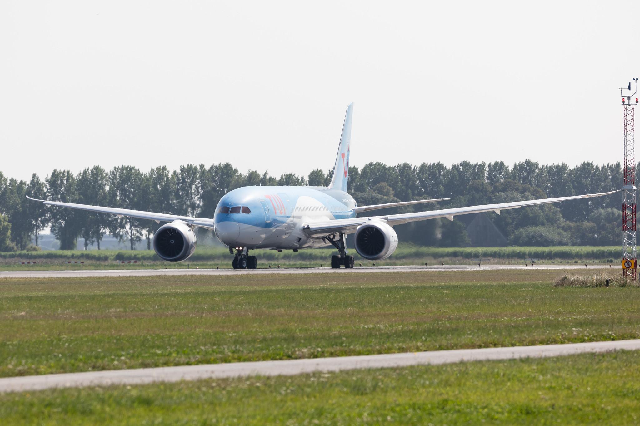 Amsterdam Schiphol: TUI (X3 / TUI) | Operator: TUI fly Netherlands |  Boeing 787-8 Dreamliner B788 | PH-TFL | MSN 37228