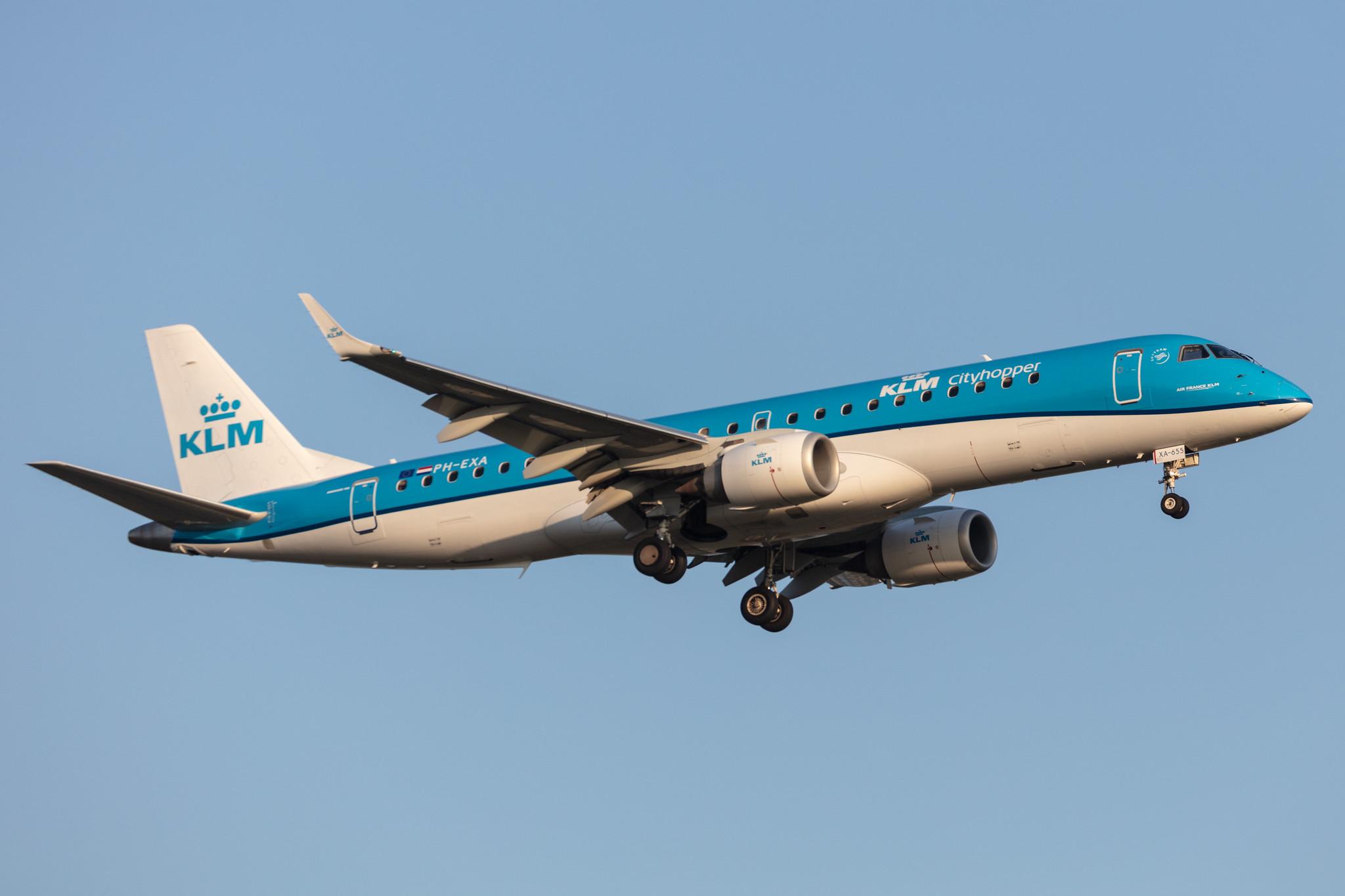 Amsterdam Schiphol: KLM (KL / KLM) | Operator: KLM Cityhopper |  Embraer E190STD E190 | PH-EXA | MSN 19000655
