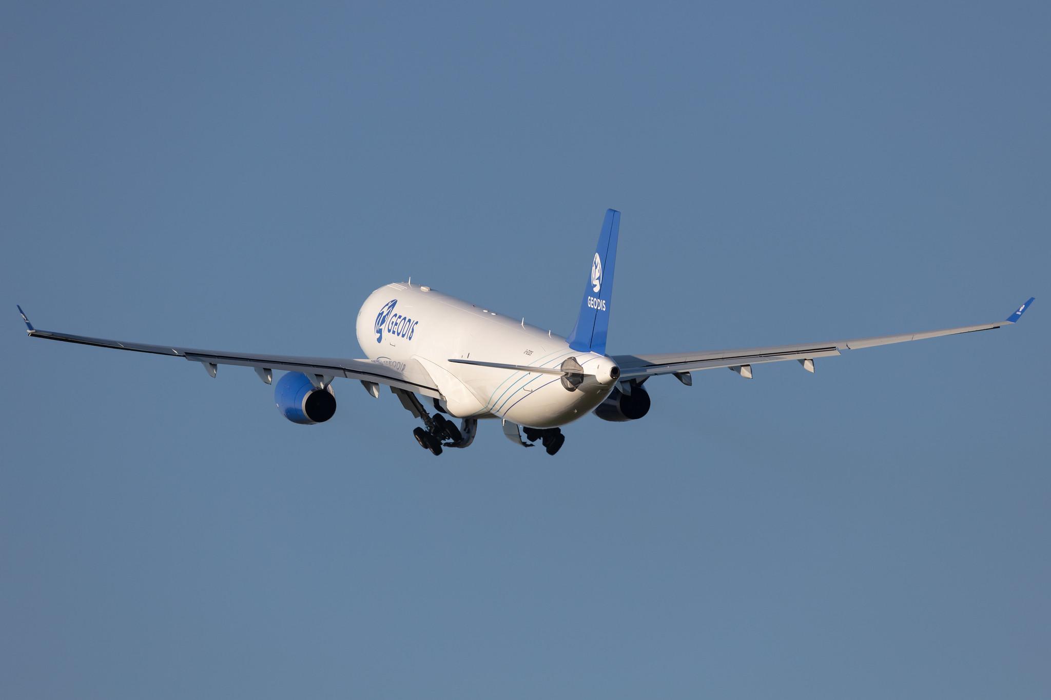 Amsterdam Schiphol: Geodis Air Network |  Airbus A330-343(P2F) A333 | G-EODS | MSN 713