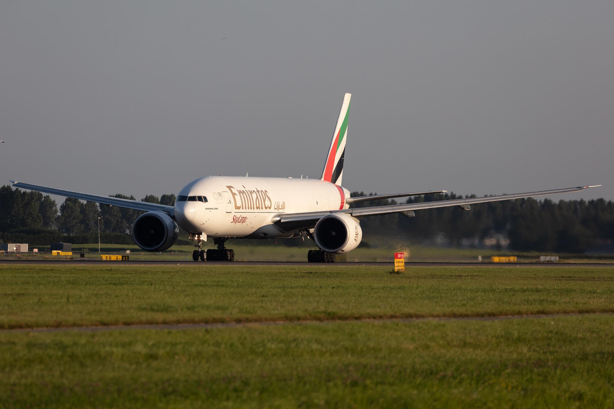 Amsterdam Schiphol: Emirates SkyCargo (EK / UAE) | Operator: Emirates |  Boeing 777-F1H B77L | A6-EFL | MSN 42230