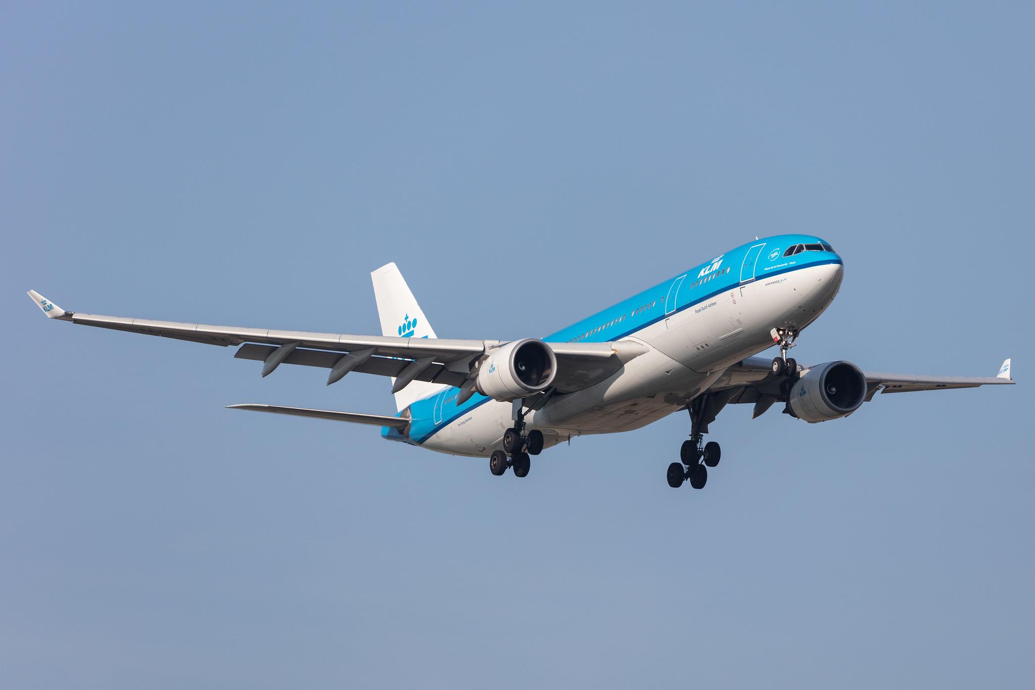 Amsterdam Schiphol: KLM (KL / KLM) |  Airbus A330-203 A332 | PH-AOC | MSN 0703