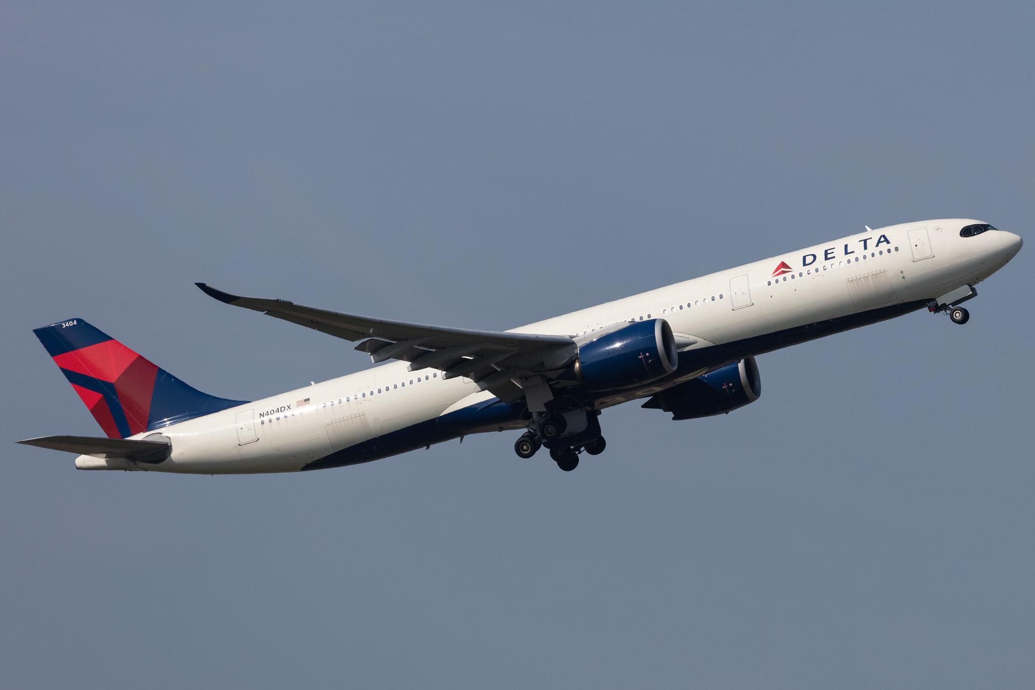Amsterdam Schiphol: Delta Air Lines (DL / DAL) |  Airbus A330-941 A339 | N404DX | MSN 1935