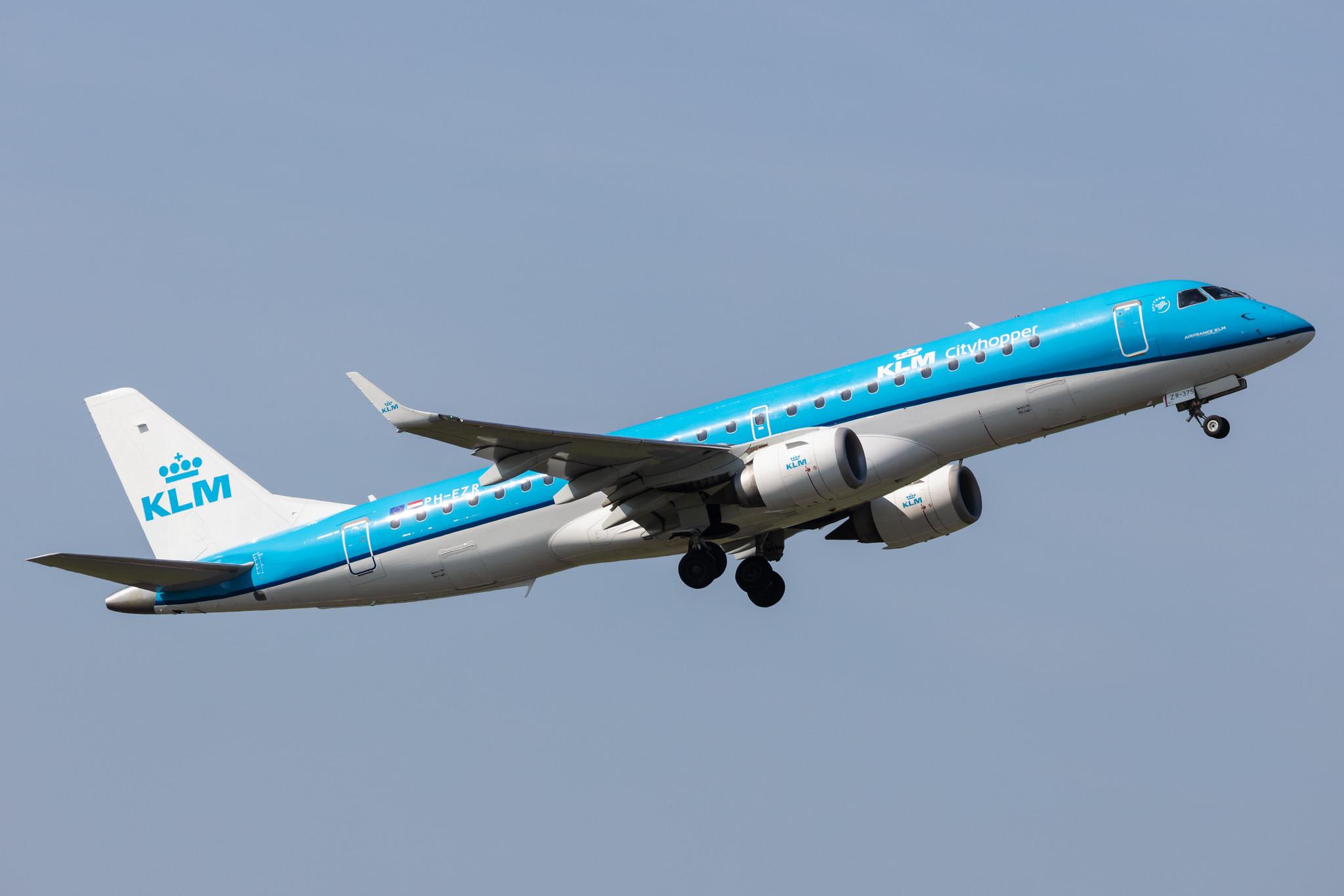 Amsterdam Schiphol: KLM (KL / KLM) | Operator: KLM Cityhopper |  Embraer E190STD E190 | PH-EZR | MSN 19000375