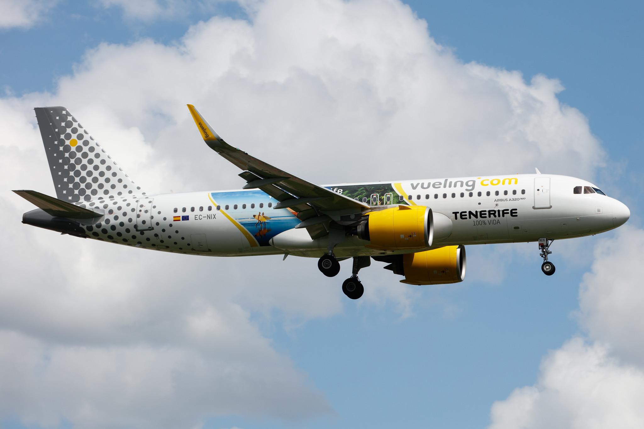 Hamburg Airport: Vueling (VY / VLG) |  Livery: Visit Tenerife Livery |  Airbus A320-271N A20N | EC-NIX | MSN 10024