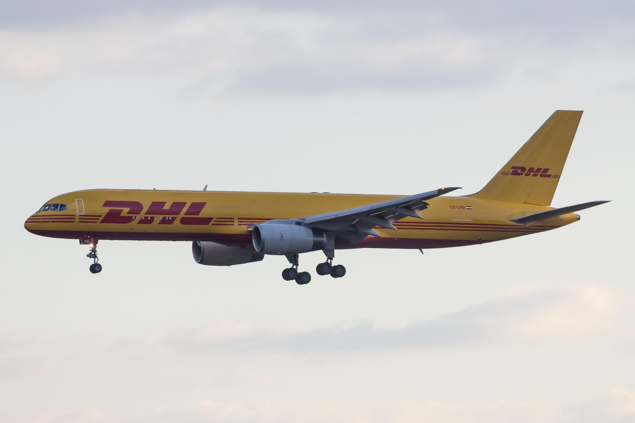London Heathrow: DHL (D0 / DHK) | Operator: DHL Air Austria |  Boeing 757-236(PCF) B752 | OE-LNB | MSN 25620