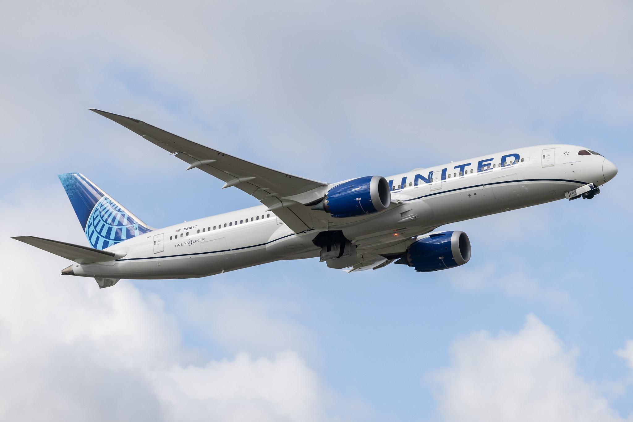 London Heathrow: United Airlines (UA / UAL) |  Boeing 787-9 Dreamliner B789 | N29977 | MSN 66136