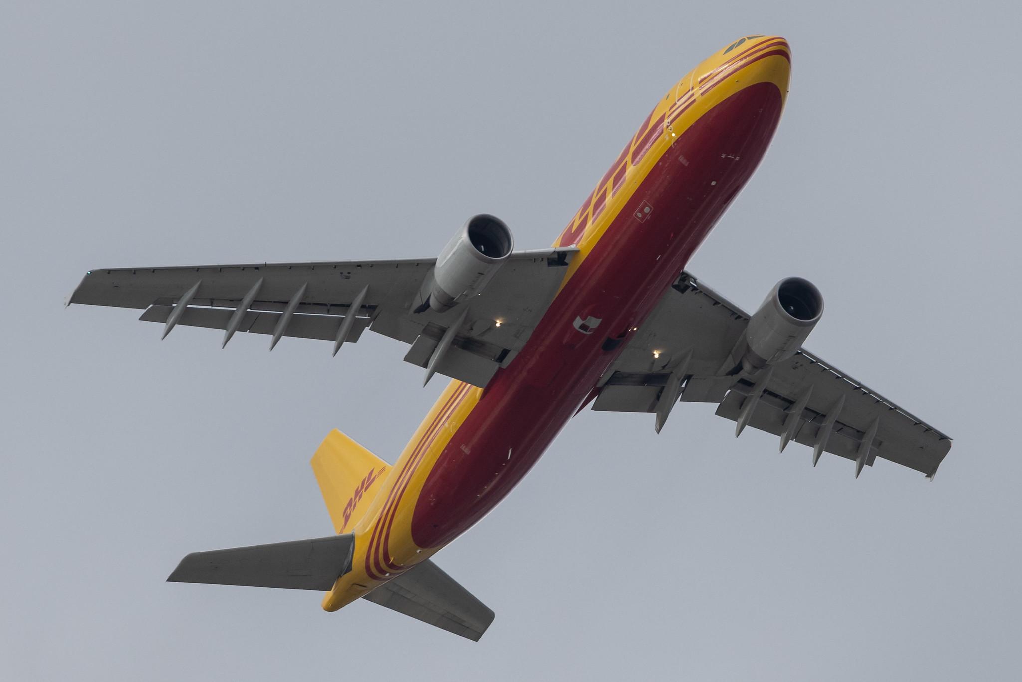 London Heathrow: DHL (D0 / DHK) | Operator: European Air Transport |  Airbus A300B4-622R(F) A306 | D-AEAK | MSN 670