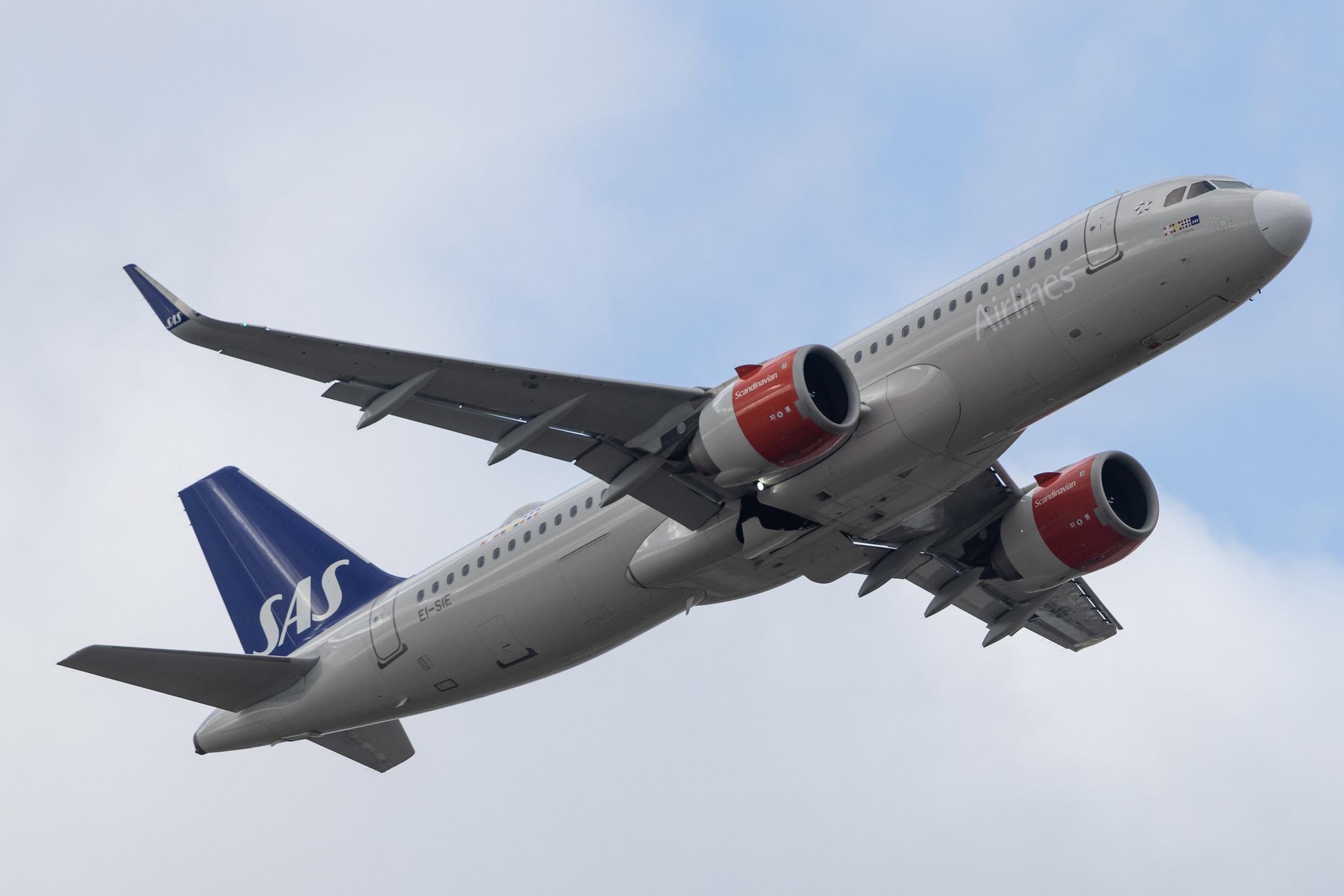London Heathrow: SAS (SK / SAS) | Operator: SAS Connect |  Airbus A320-251N A20N | EI-SIE | MSN 8058