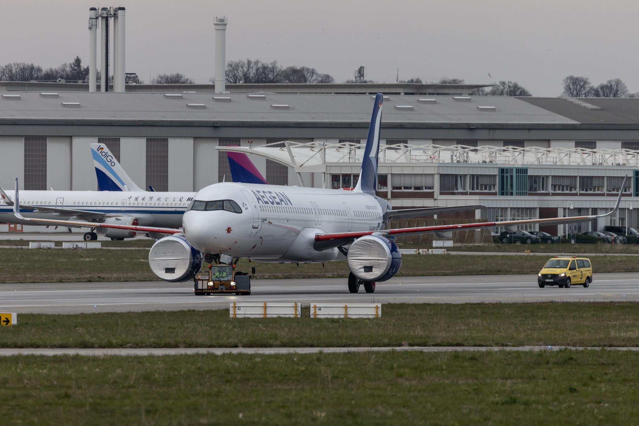 Hamburg Finkenwerder: Aegean Airlines (A3 / AEE) |  Airbus A321-271NX A21N | D-AZAX | MSN 10844