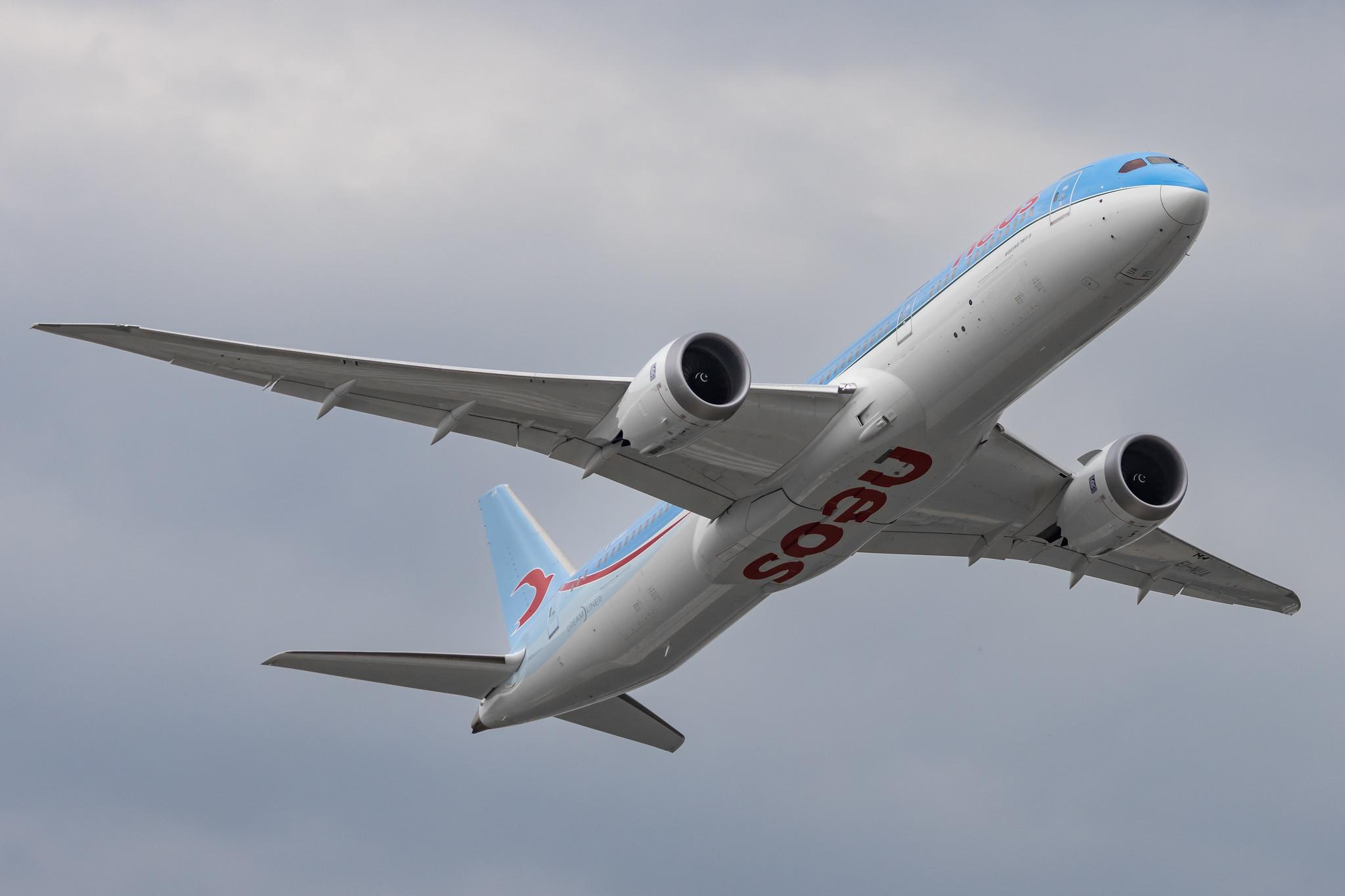 Hamburg Airport: Neos (NO / NOS) | Boeing 787-9 Dreamliner B789 | EI-NUA | MSN 65314