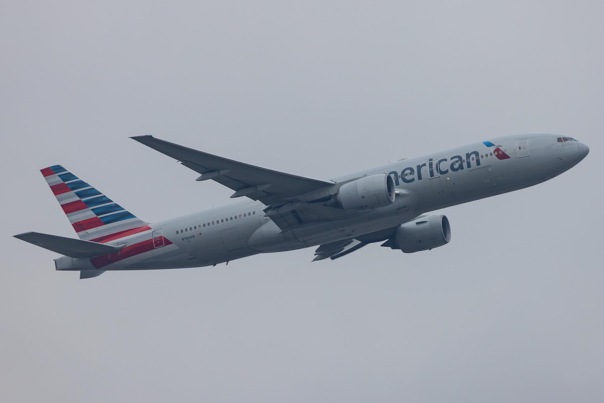 Frankfurt Airport: American Airlines (AA / AAL) |  Boeing 777-223(ER) B772 | N766AN | MSN 32880