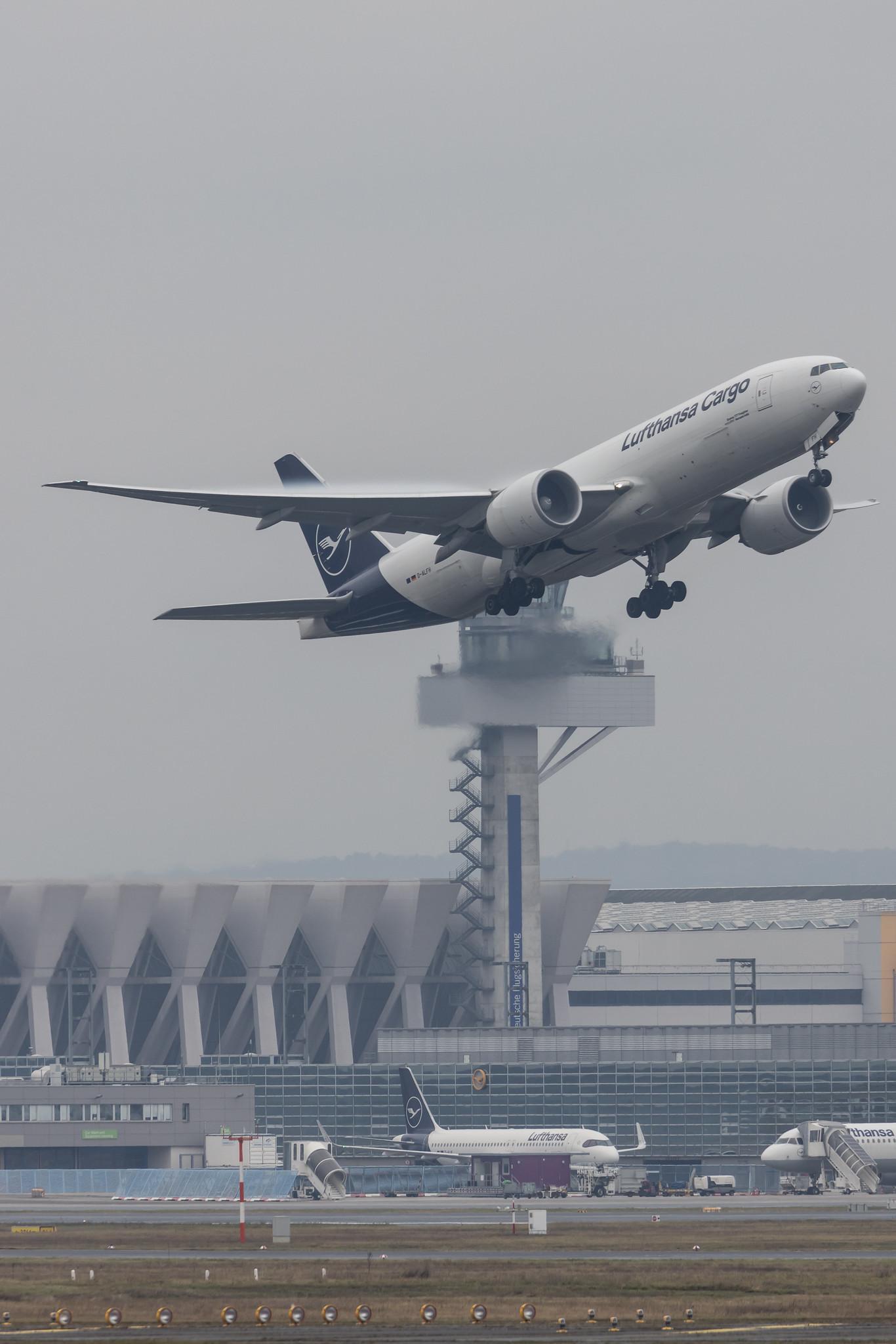 Frankfurt Airport: Lufthansa Cargo (/ GEC) |  Boeing 777-F B77L | D-ALFH | MSN 66911