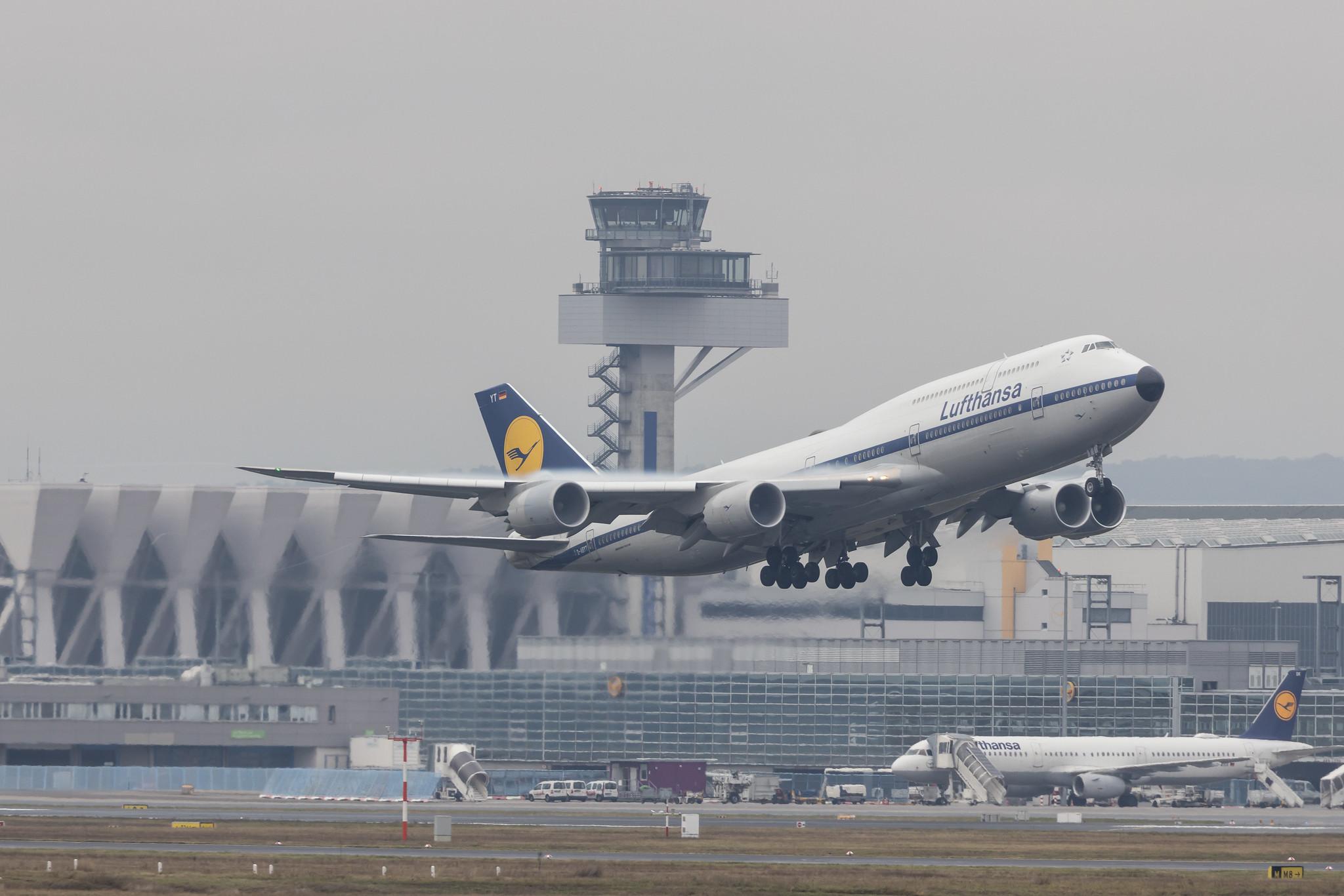 Frankfurt Airport: Lufthansa (LH / DLH) |  Livery: Retro Livery |  Boeing 747-830 B748 | D-ABYT | MSN 37844