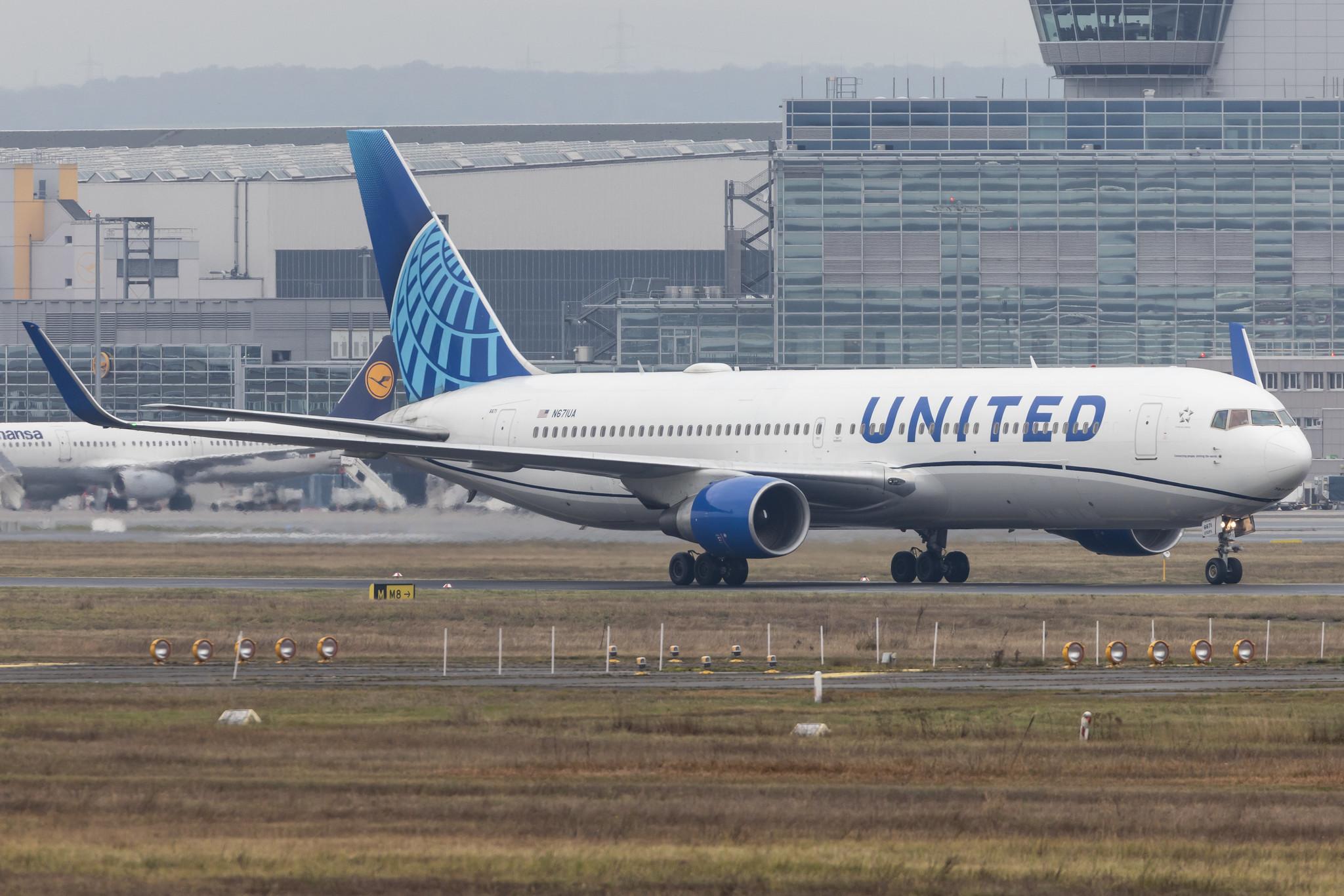 Frankfurt Airport: United Airlines (UA / UAL) |  Boeing 767-322(ER) B763 | N671UA | MSN 30026