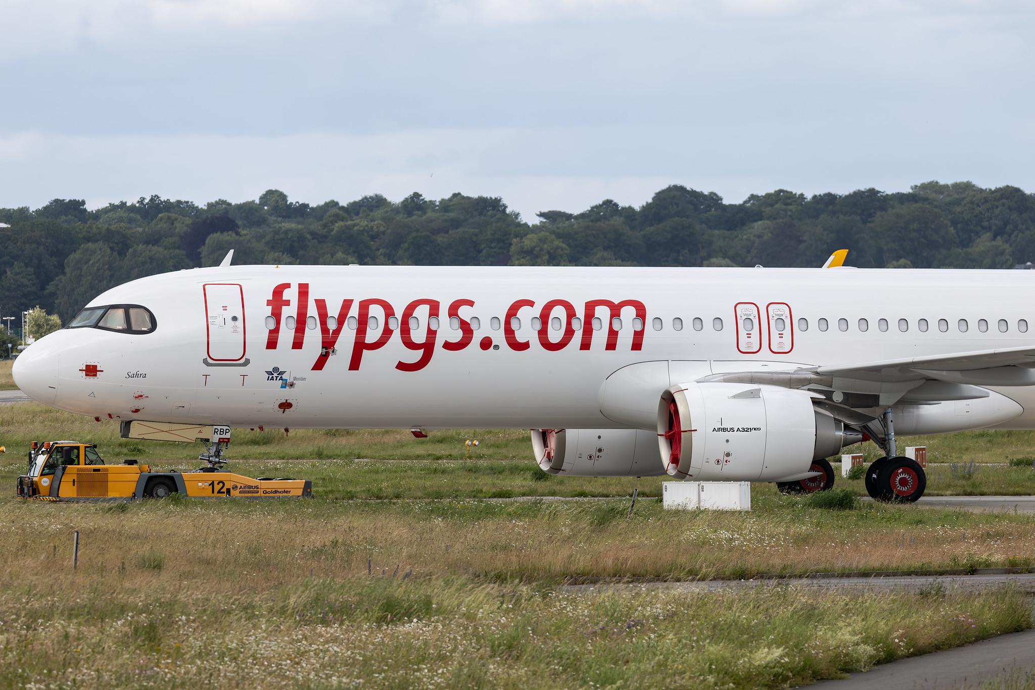 Hamburg Finkenwerder: Pegasus (PC / PGT) | Airbus A321-251NX A21N | D-AVZK | TC-RBP | MSN 10962
