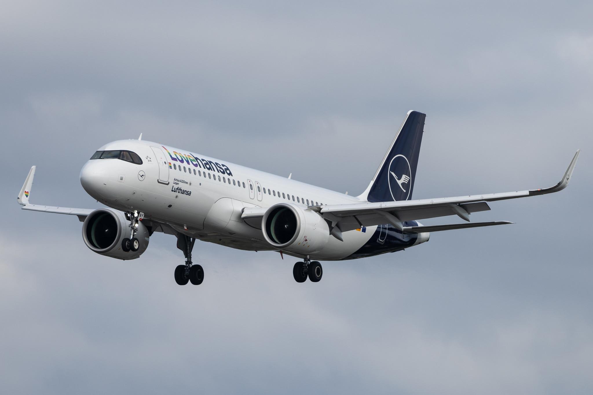 Hamburg Airport: Lufthansa (LH / DLH) | Livery: Lovehansa Livery | Airbus A320-271N A20N | D-AINY | MSN 9453