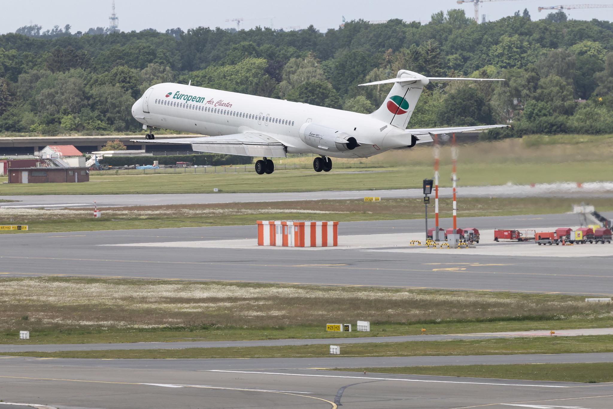 Hamburg Airport: European Air Charter (H6 / BUC) | McDonnell Douglas MD-82 MD82 | LZ-LDN | MSN 53216