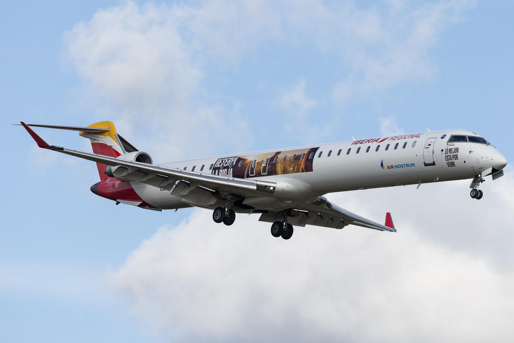 Hamburg Airport: Iberia Regional (IB / IBE) | Operator: Air Nostrum | Mitsubishi CRJ-1000 CRJX | EC-MTZ | MSN 19060