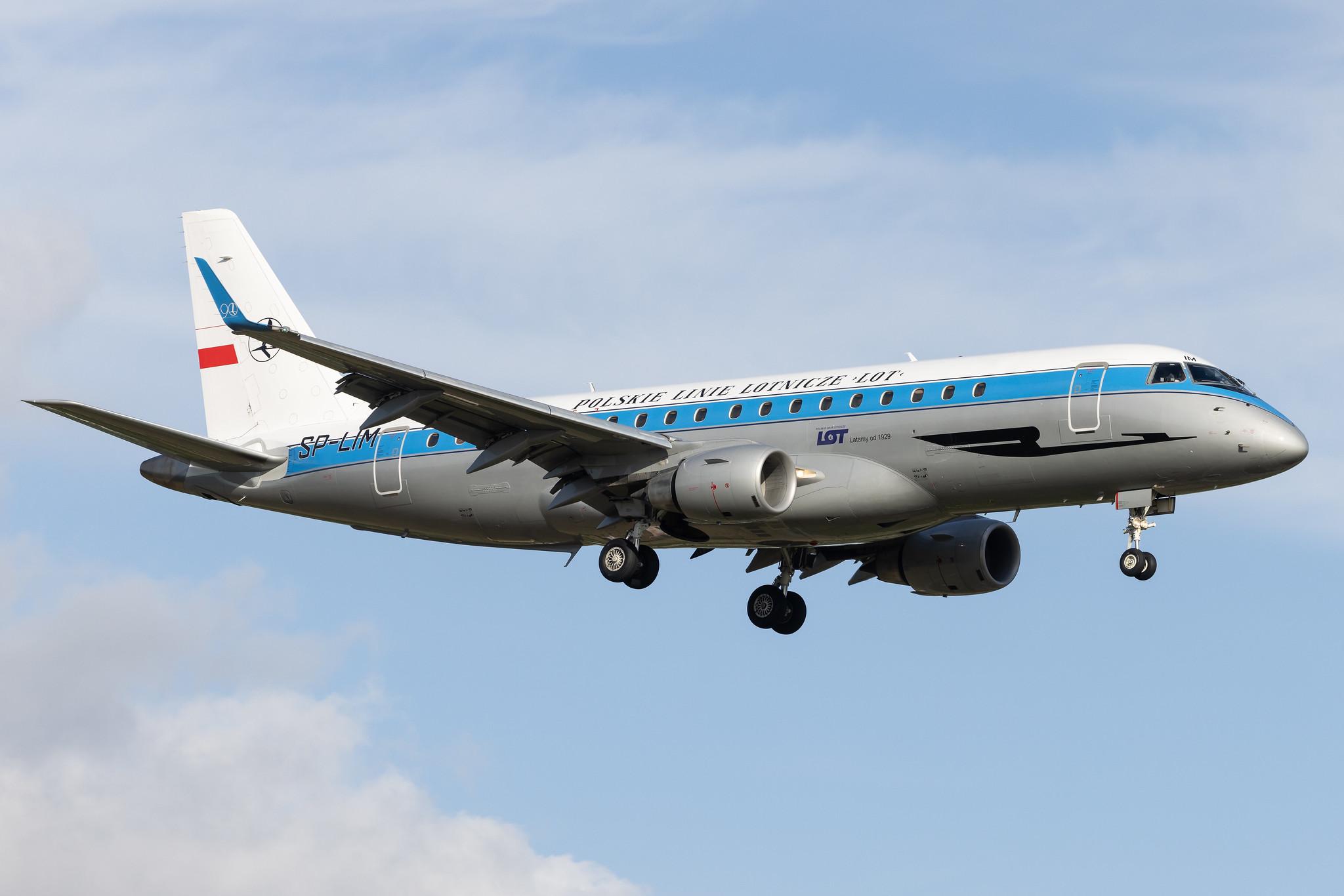 Hamburg Airport: LOT (LO / LOT) | Livery: Retro Livery | E75S | SP-LIM | MSN 17000311