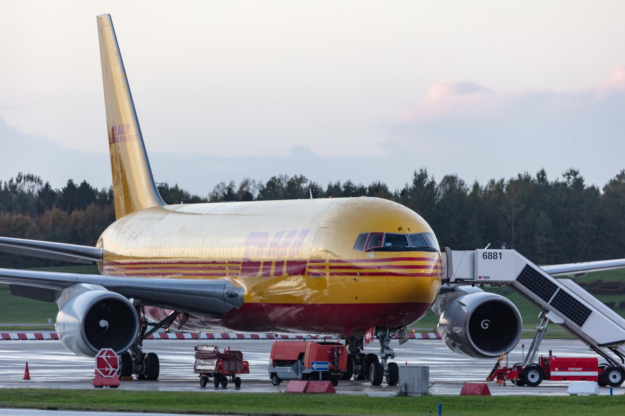 Hamburg Airport: DHL (D0 / DHK) | Operator: Skytaxi |  Boeing 767-281(BDSF) B762 | SP-MRE | MSN 23146