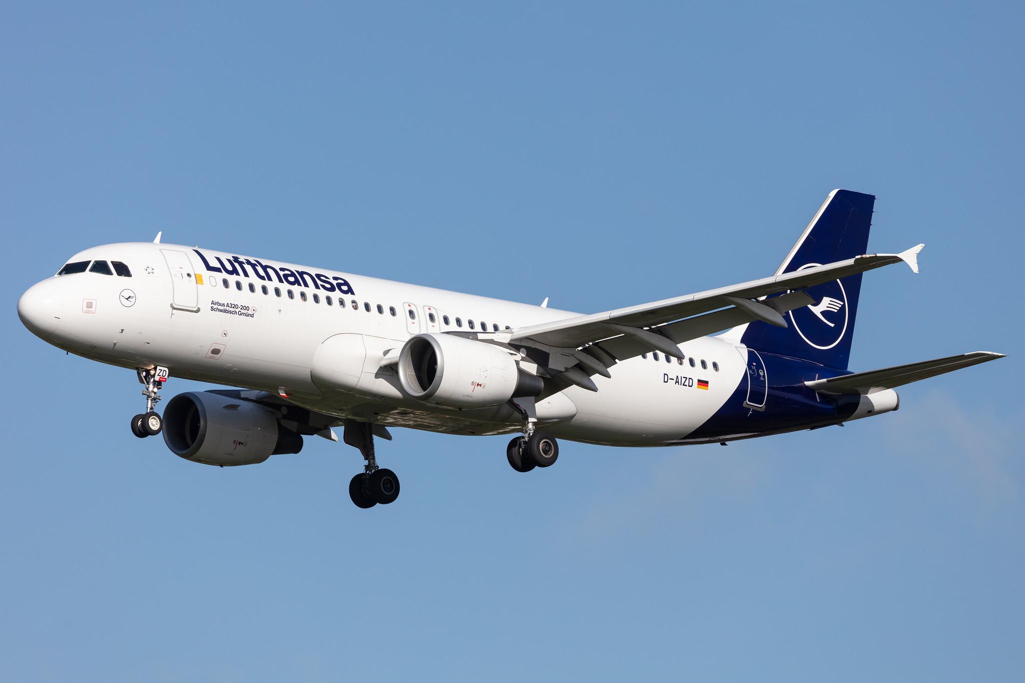 Hamburg Airport: Lufthansa (LH / DLH) |  Airbus A320-214 A320 | D-AIZD | MSN 4191