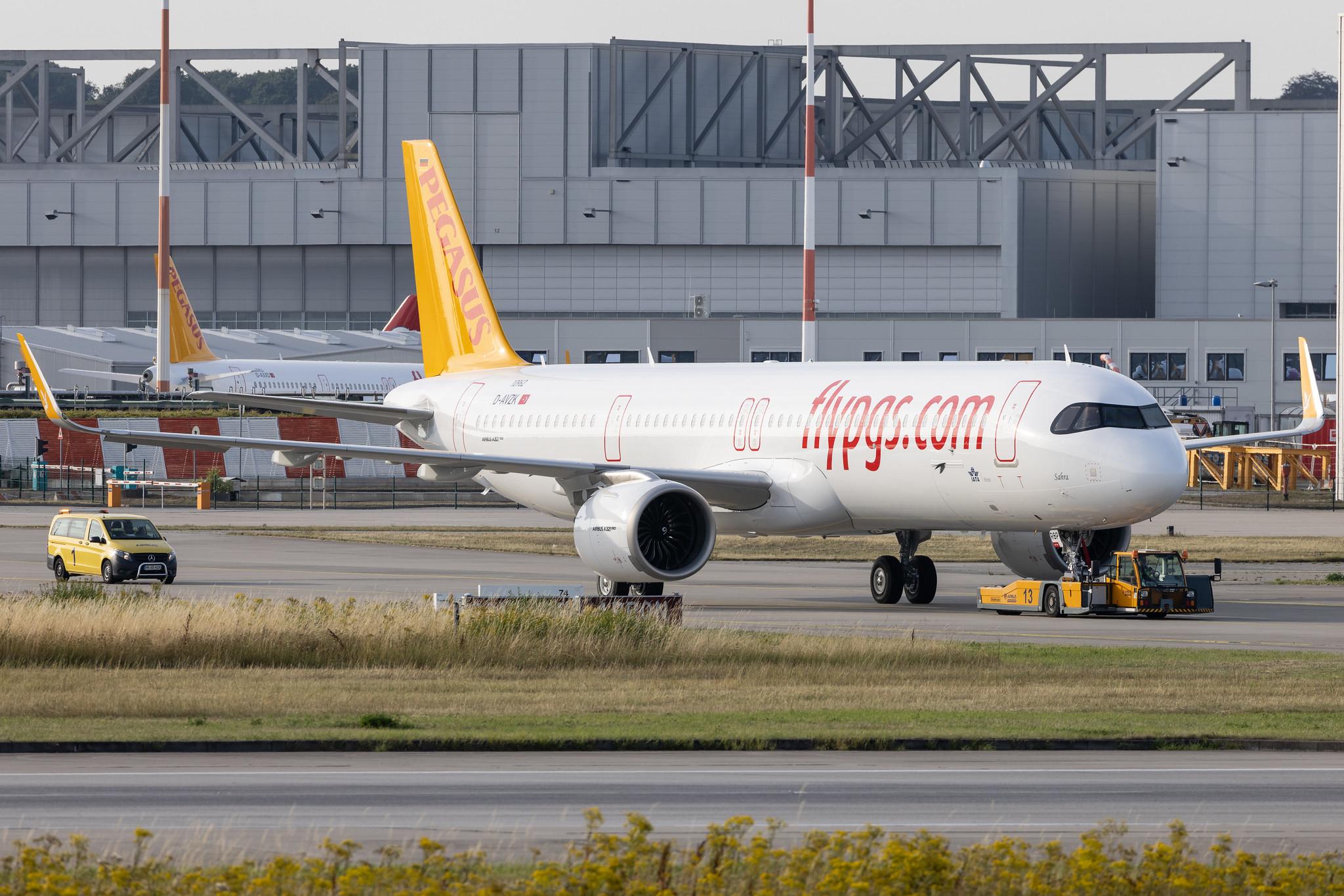 Hamburg Finkenwerder: Pegasus (PC / PGT) | Airbus A321-251NX A21N | D-AVZK | TC-RBP | MSN 10962