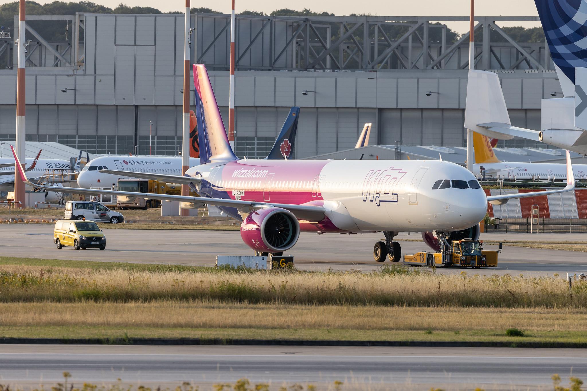 Hamburg Finkenwerder: Wizz Air (W6 / WZZ) | Airbus A321-271NX A21N | D-AZYR | HA-LZV | MSN 10922