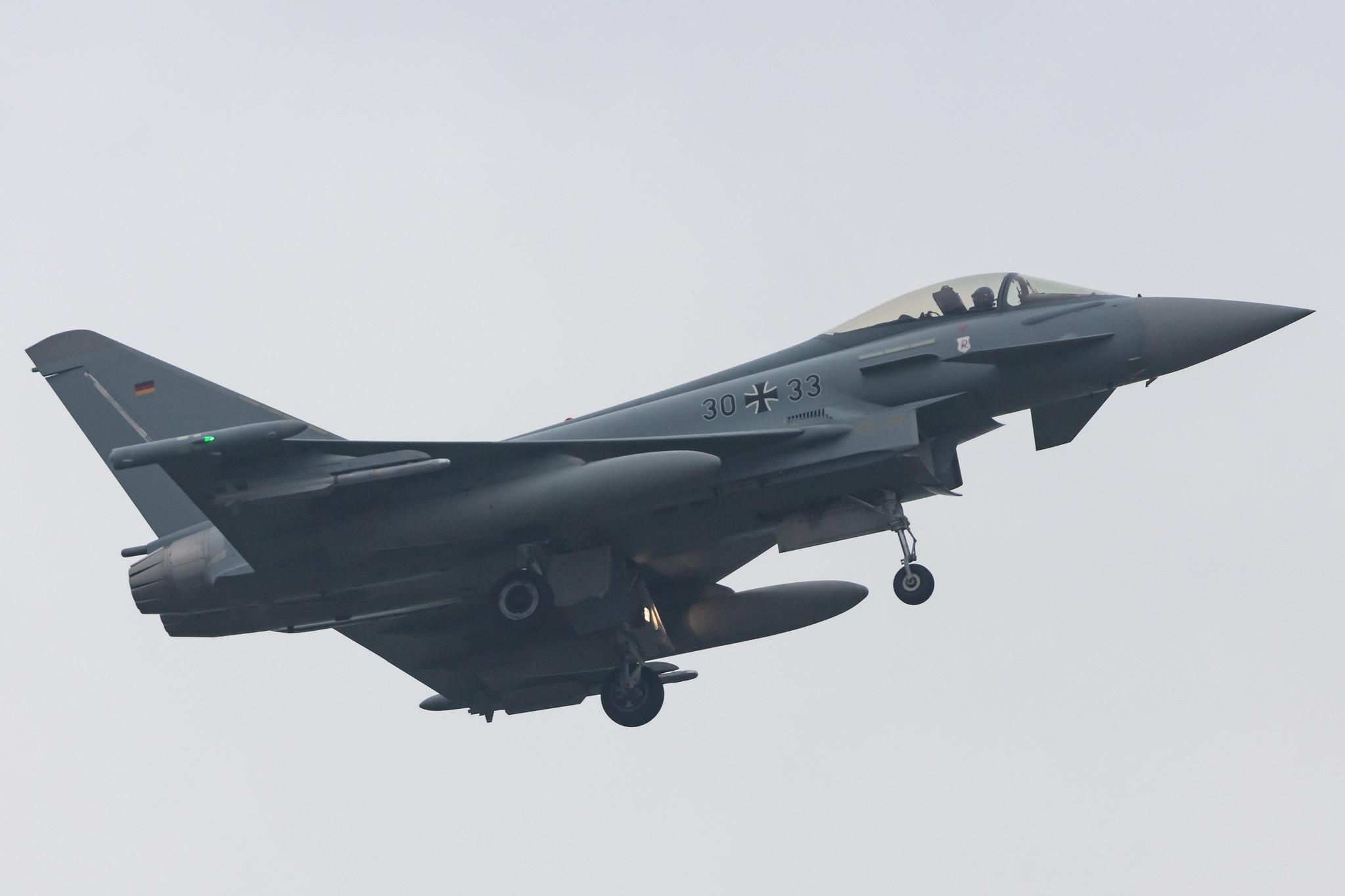 Fliegerhorst Hohn: German Air Force (/ GAF) | Eurofighter Typhoon EF2000 EUFI | 30+33 | MSN GS021