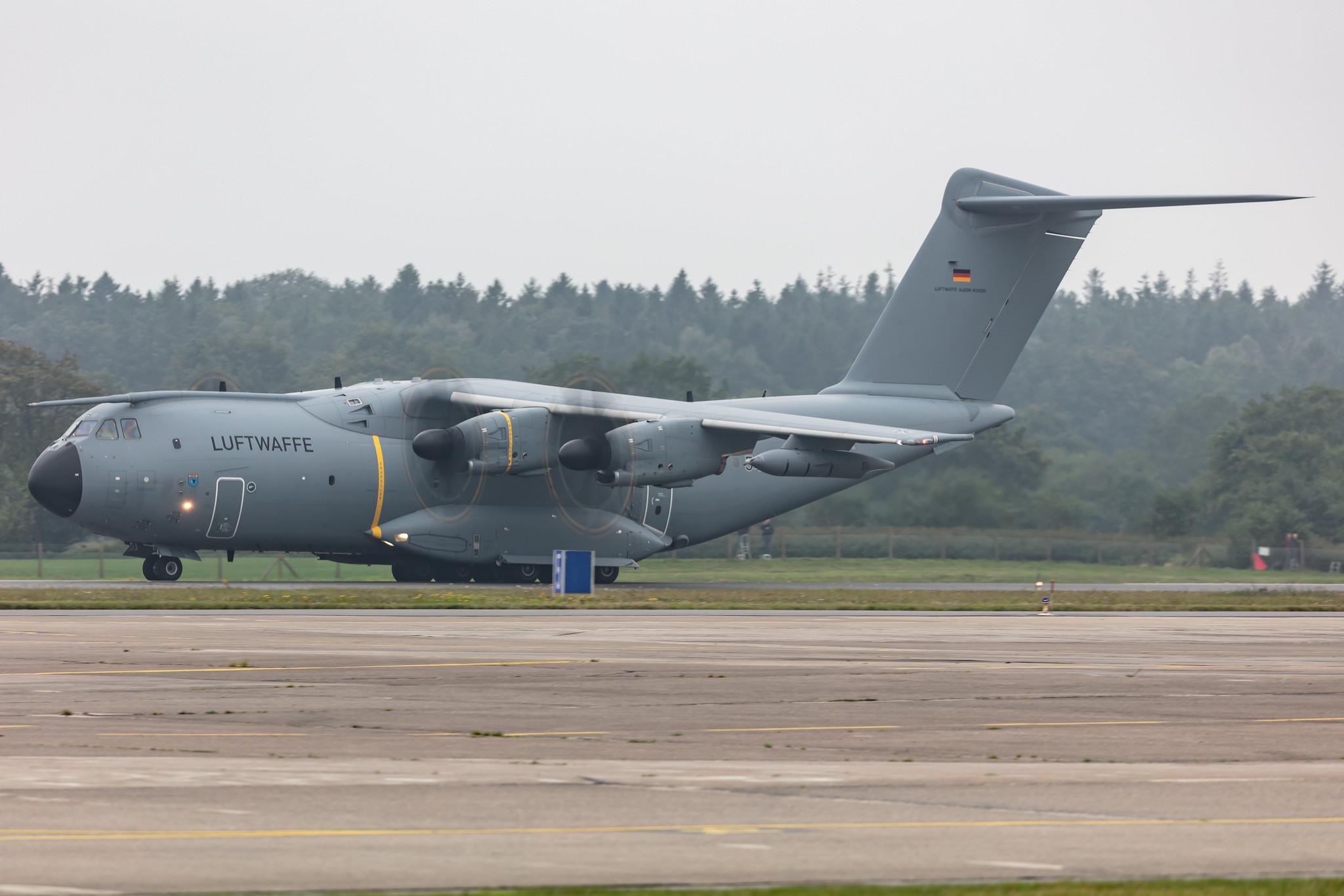 Fliegerhorst Hohn: German Air Force (/ GAF) | Airbus A400M-180 A400 | 54+25 | MSN 085