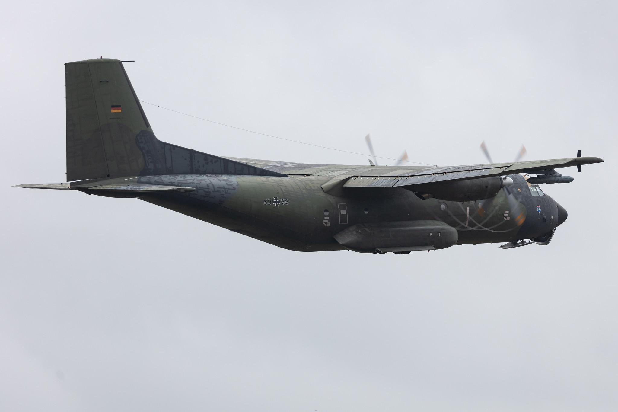 Fliegerhorst Hohn: German Air Force (/ GAF) | Transall C-160D C160 | 50+88 | MSN D125