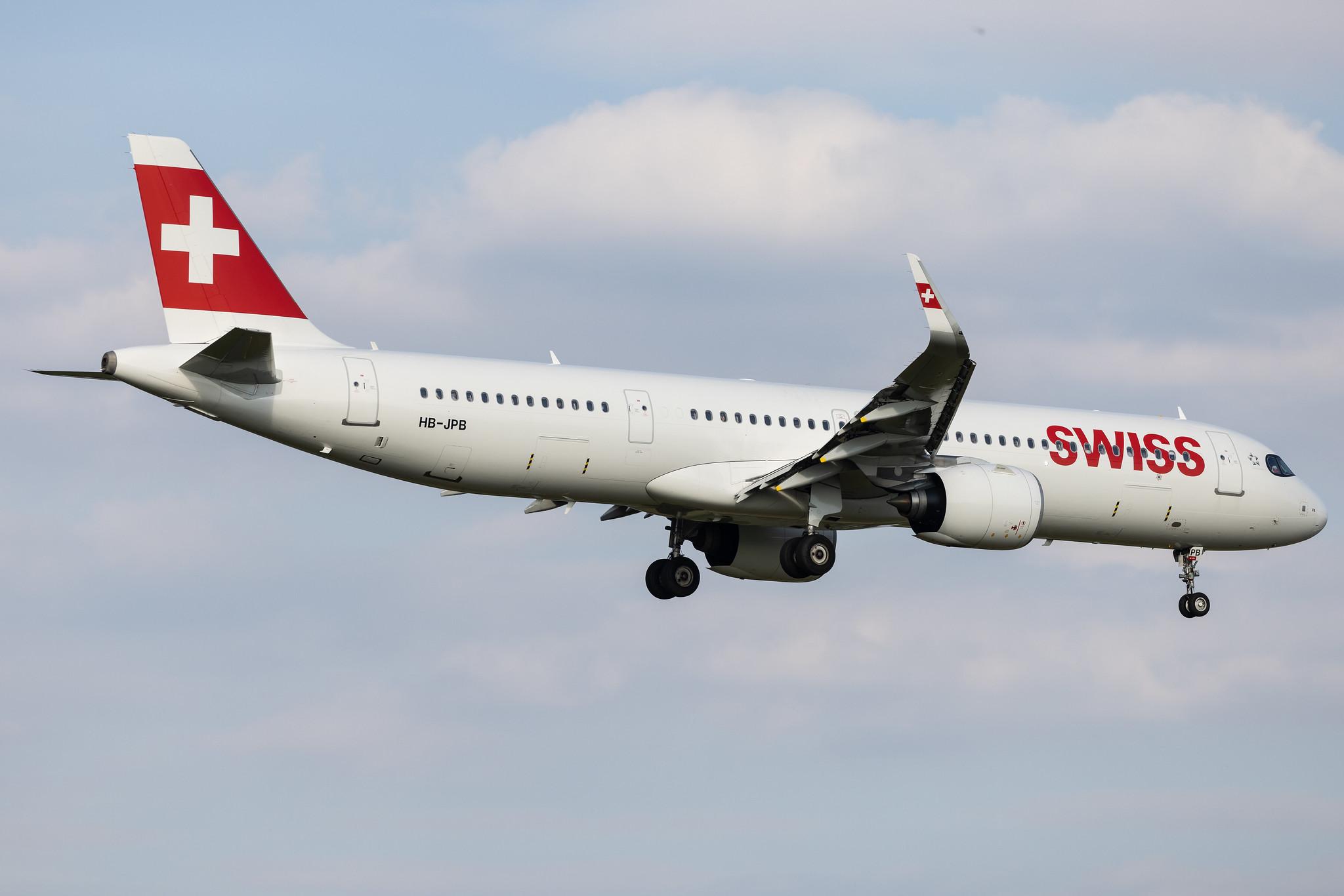 Hamburg Airport: Swiss (LX / SWR) | Airbus A321-271NX A21N | HB-JPB | MSN 61333