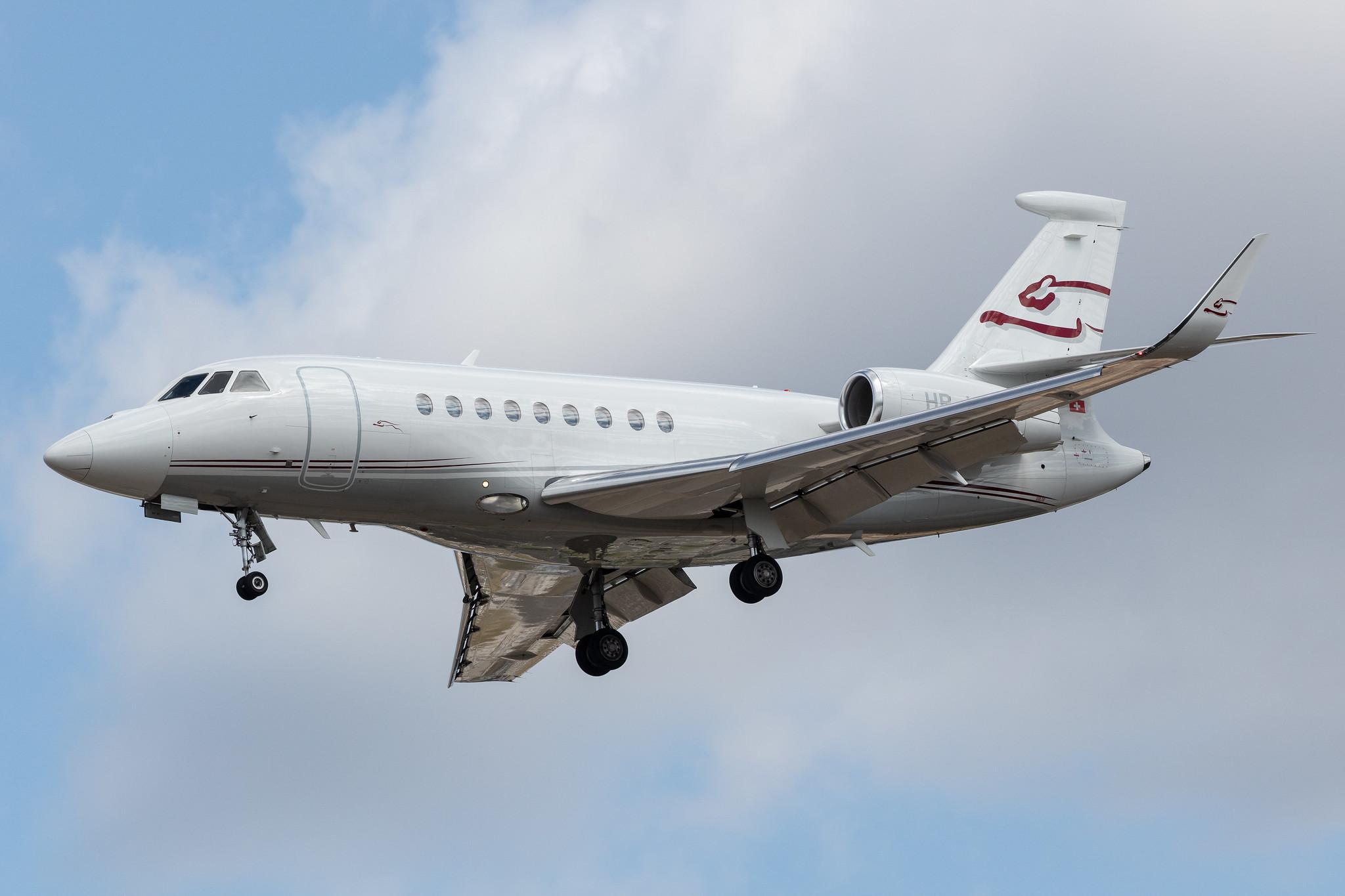 Frankfurt Airport: CAT Aviation (/ CAZ) |  Dassault Falcon 2000LX F2TH | HB-IGO | MSN 347