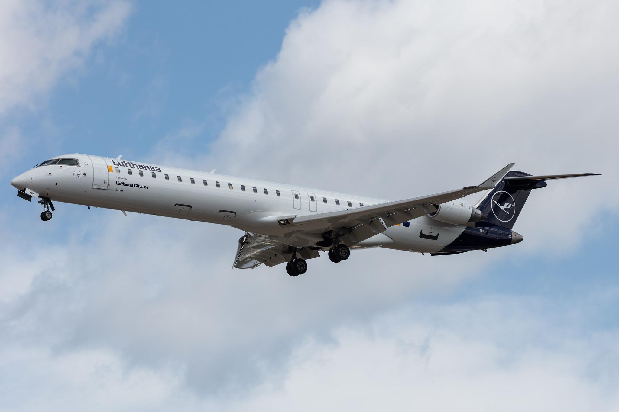 Frankfurt Airport: Lufthansa (LH / DLH) | Operator: Lufthansa CityLine |  Mitsubishi CRJ-900LR CRJ9 | D-ACNV | MSN 15268