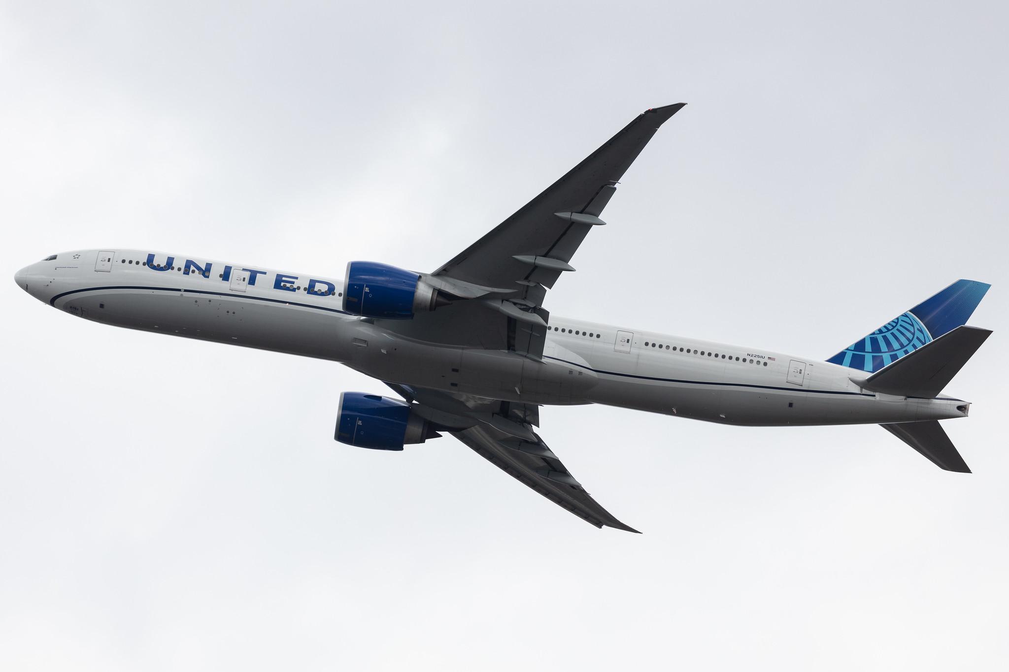 Frankfurt Airport: United Airlines (UA / UAL) |  Boeing 777-300(ER) B77W | N2251U | MSN 66591