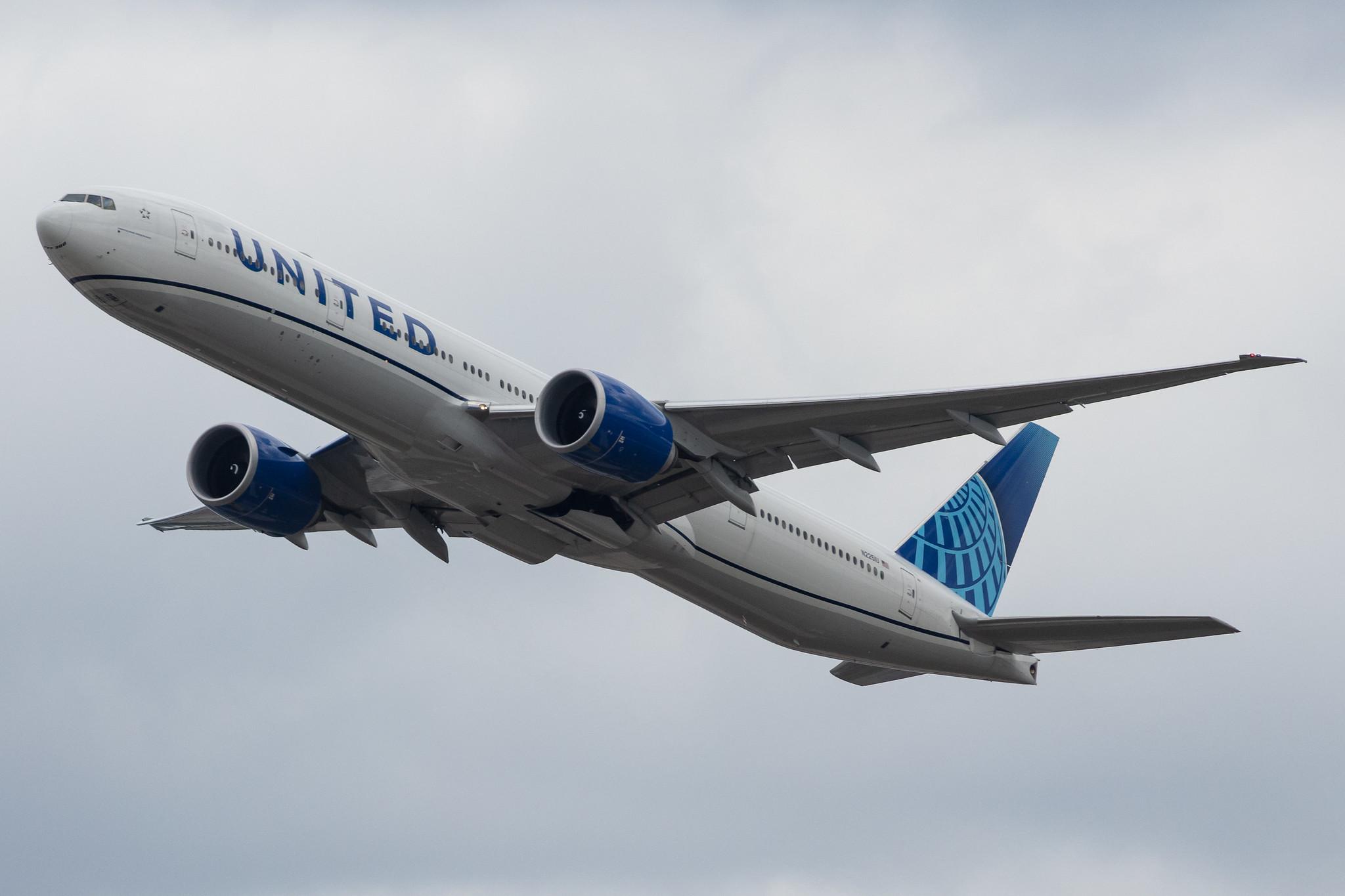 Frankfurt Airport: United Airlines (UA / UAL) |  Boeing 777-300(ER) B77W | N2251U | MSN 66591