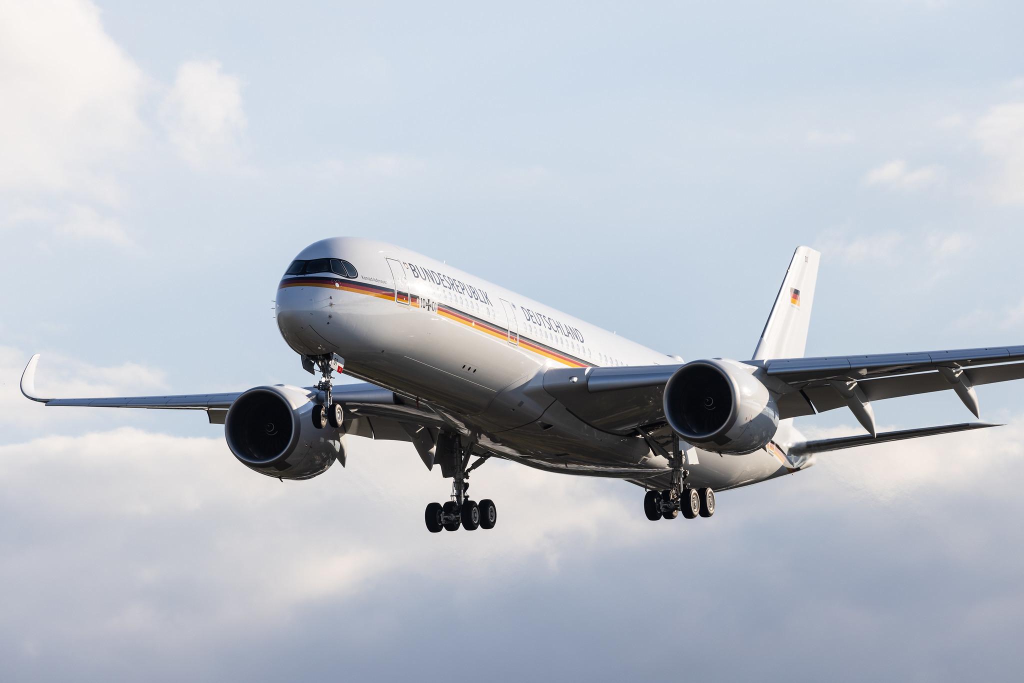 Hamburg Airport: German Air Force (/ GAF) | Airbus A350-941CJ A359 | D-AGVT | MSN 468