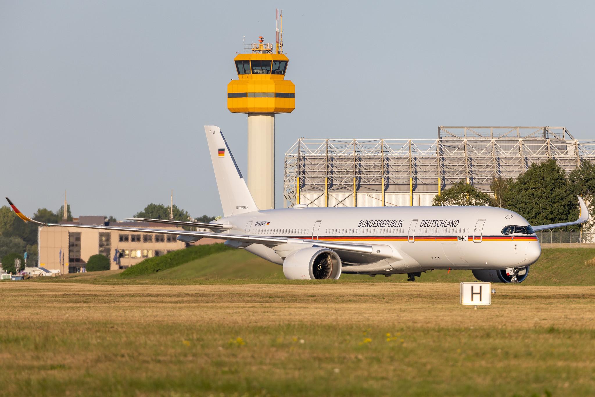 Hamburg Airport: German Air Force (/ GAF) | Airbus A350-941CJ A359 | D-AGVT | MSN 468