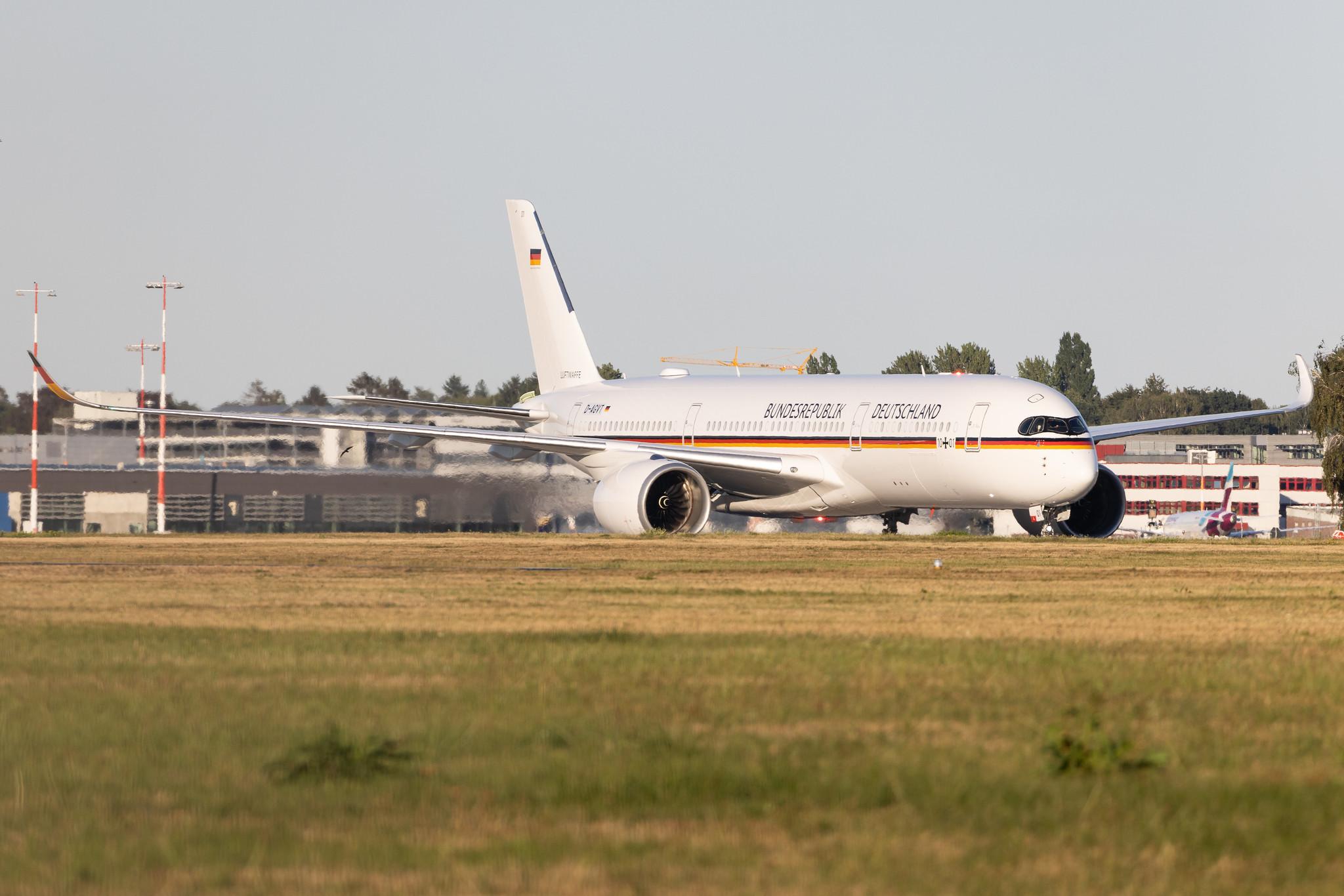 Hamburg Airport: German Air Force (/ GAF) | Airbus A350-941CJ A359 | D-AGVT | MSN 468