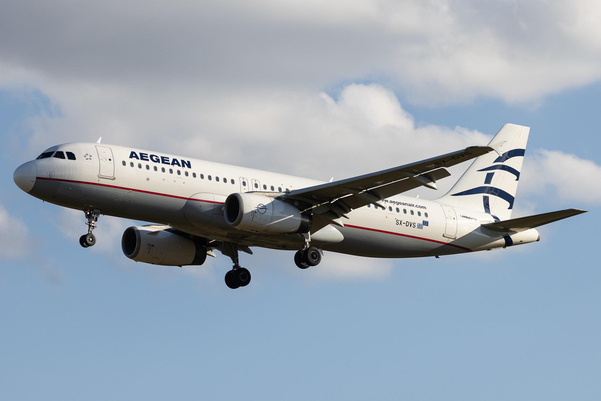 Hamburg Airport: Aegean Airlines (A3 / AEE) | Airbus A320-232 A320 | SX-DVS | MSN 3709