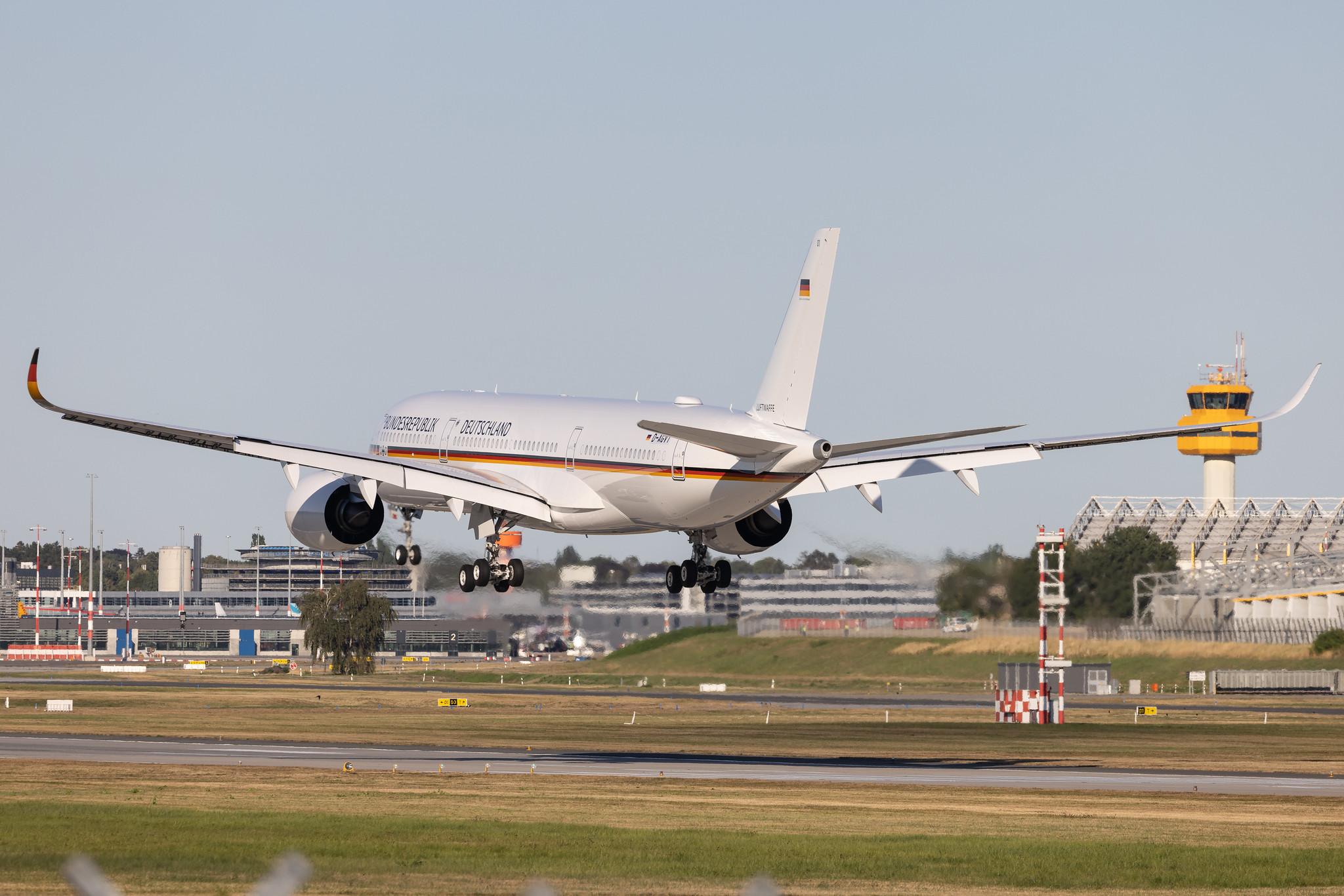 Hamburg Airport: German Air Force (/ GAF) | Airbus A350-941CJ A359 | D-AGVT | MSN 468