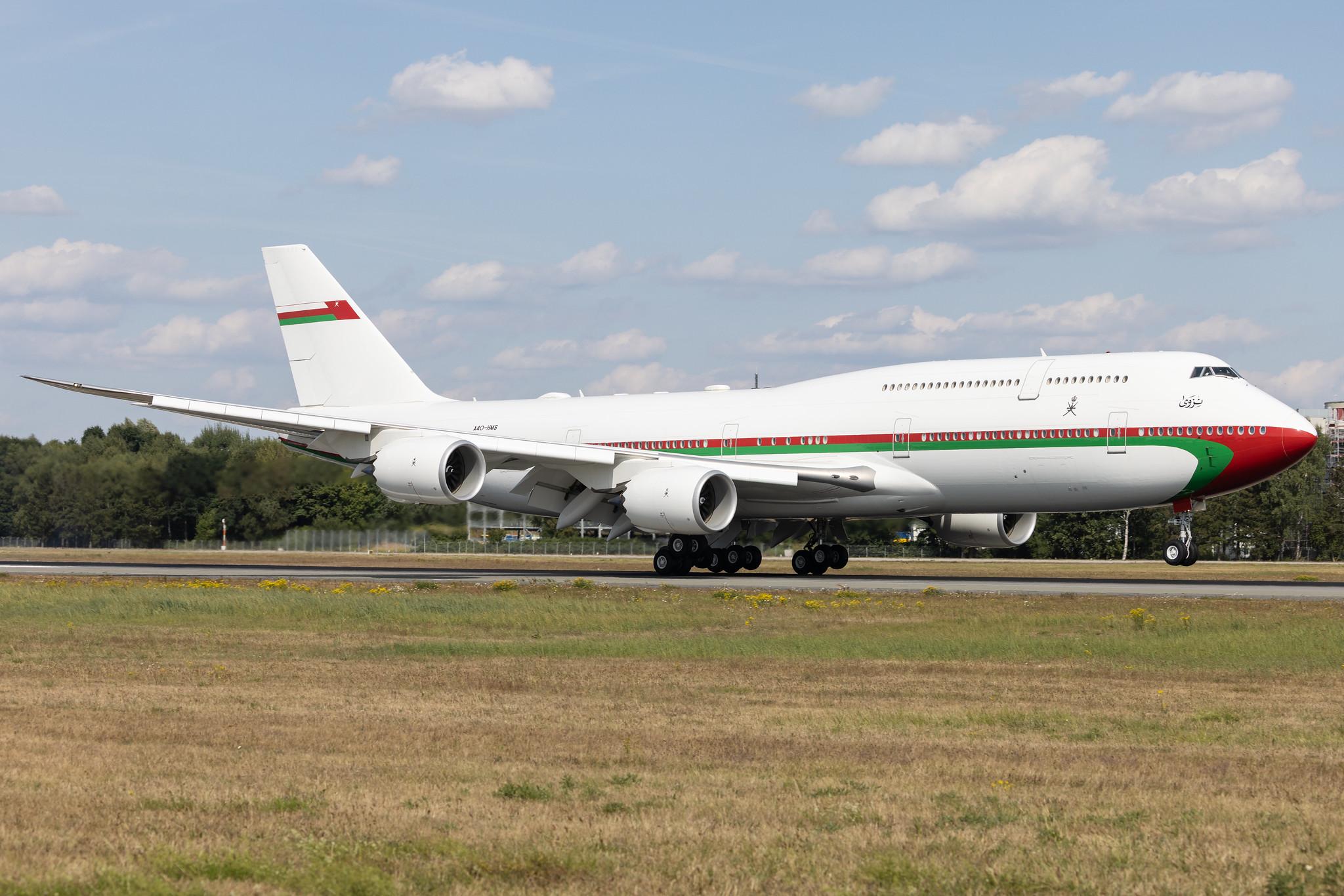 Hamburg Airport: Royal Flight of Oman | Boeing 747-8H0(BBJ) B748 | A4O-HMS | MSN 39749