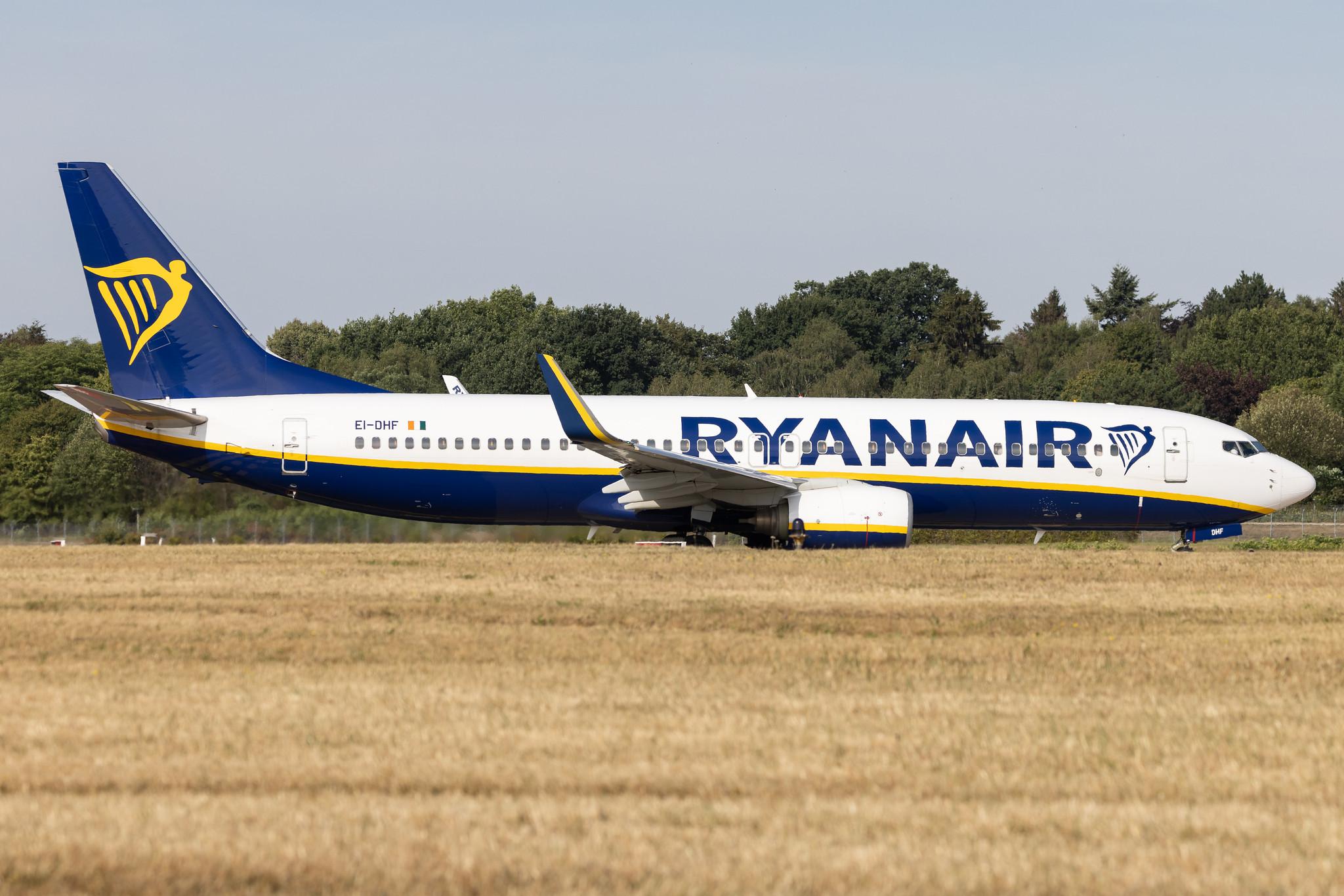 Hamburg Airport: Ryanair (FR / RYR) | Boeing 737-8AS B738 | EI-DHF | MSN 33575