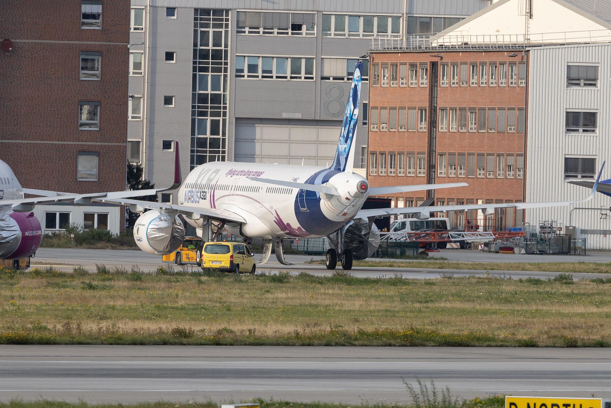 Hamburg Finkenwerder: Airbus (/ AIB) | Airbus A321-271NY A21N | F-WWBZ | MSN 11058