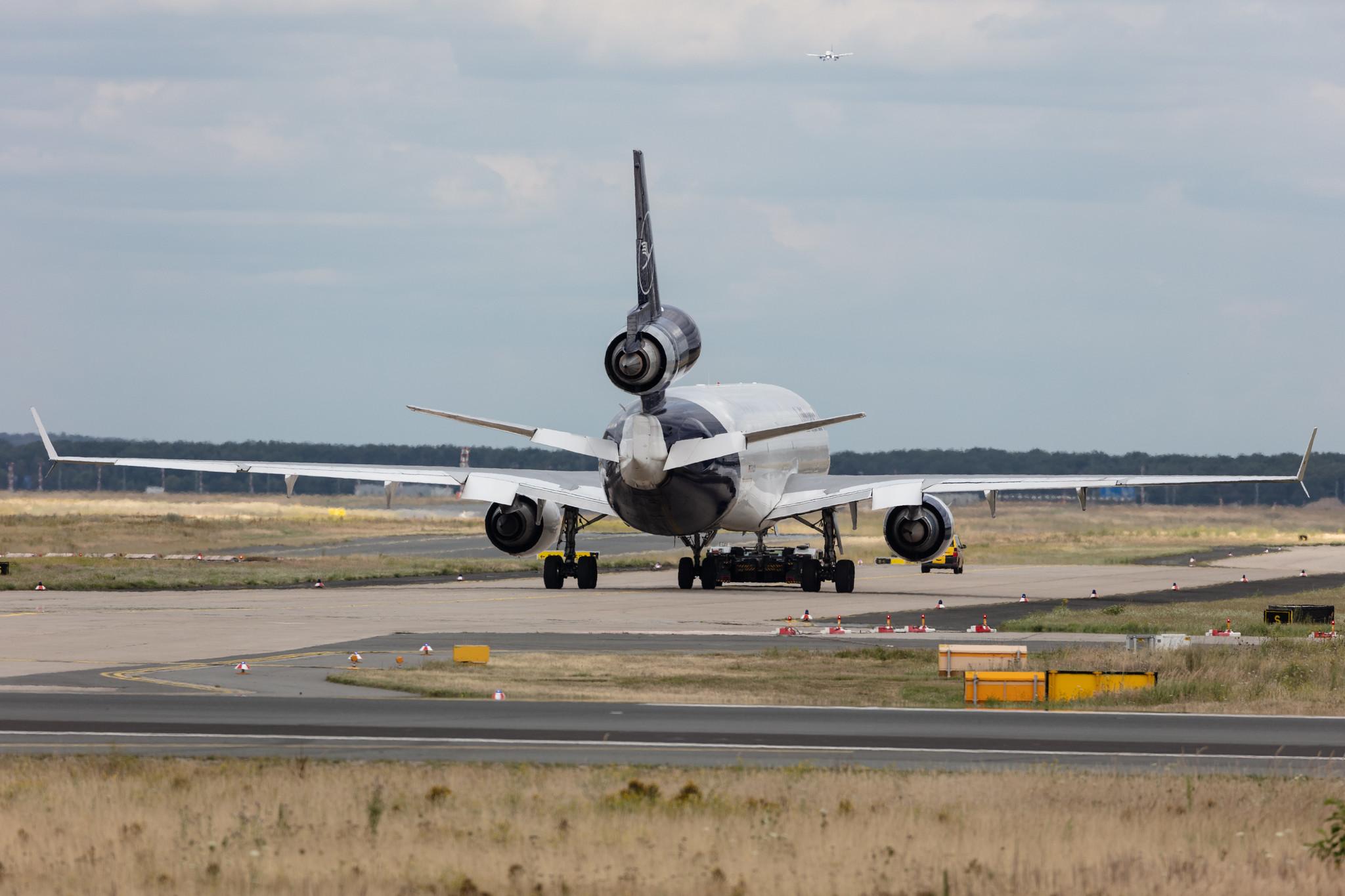 Frankfurt Airport: Lufthansa Cargo (/ GEC) |  McDonnell Douglas MD-11F MD11 | D-ALCA | MSN 48781