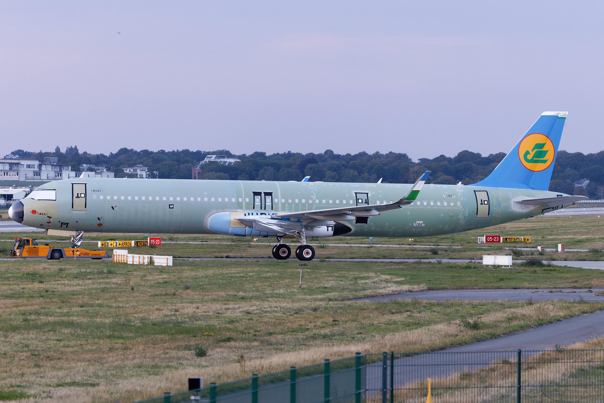 Hamburg Finkenwerder: Uzbekistan Airways (HY / UZB) | Airbus A321-253NX A21N | D- | UK- | MSN 10887