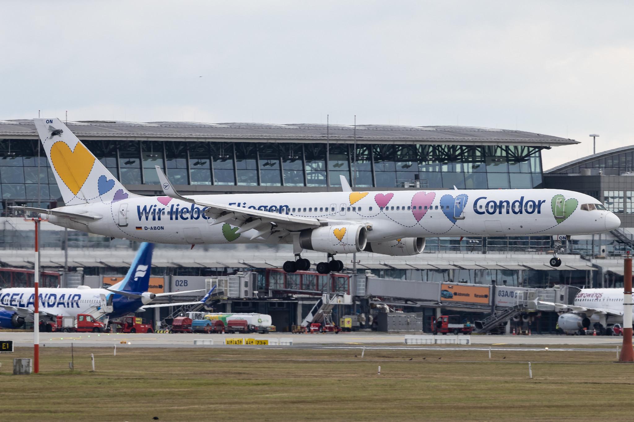 Hamburg Airport: Condor (DE / CFG) | Livery: Wir Lieben Fliegen Livery | Boeing 757-330 B753 | D-ABON | MSN 29023