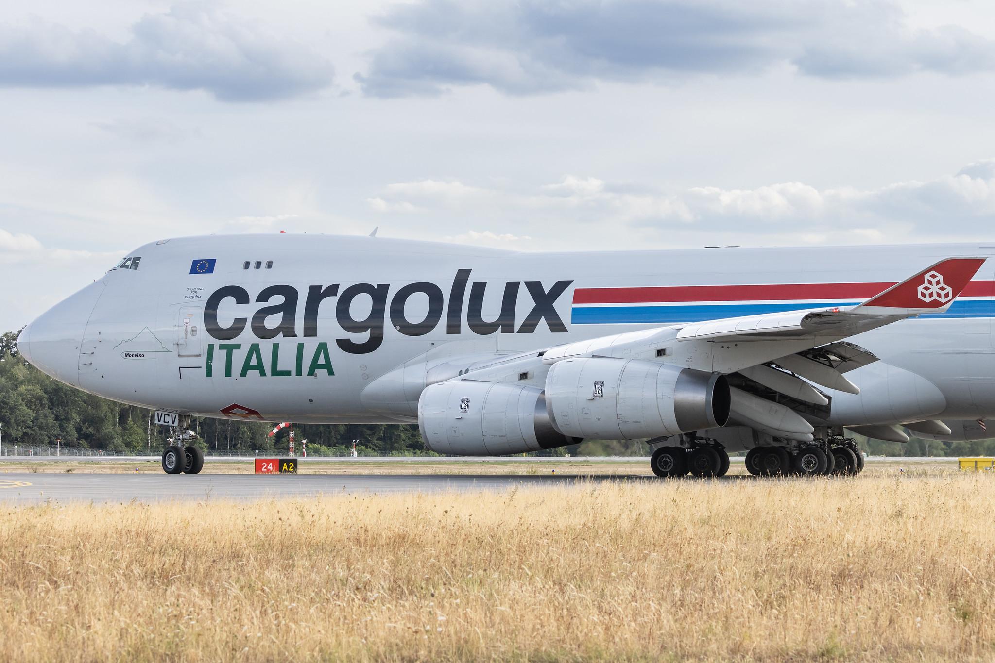 Luxembourg Findel Airport: Cargolux (CV / CLX) | Operator: Cargolux Italia | Boeing 747-4R7(F) B744 | LX-VCV | MSN 34235