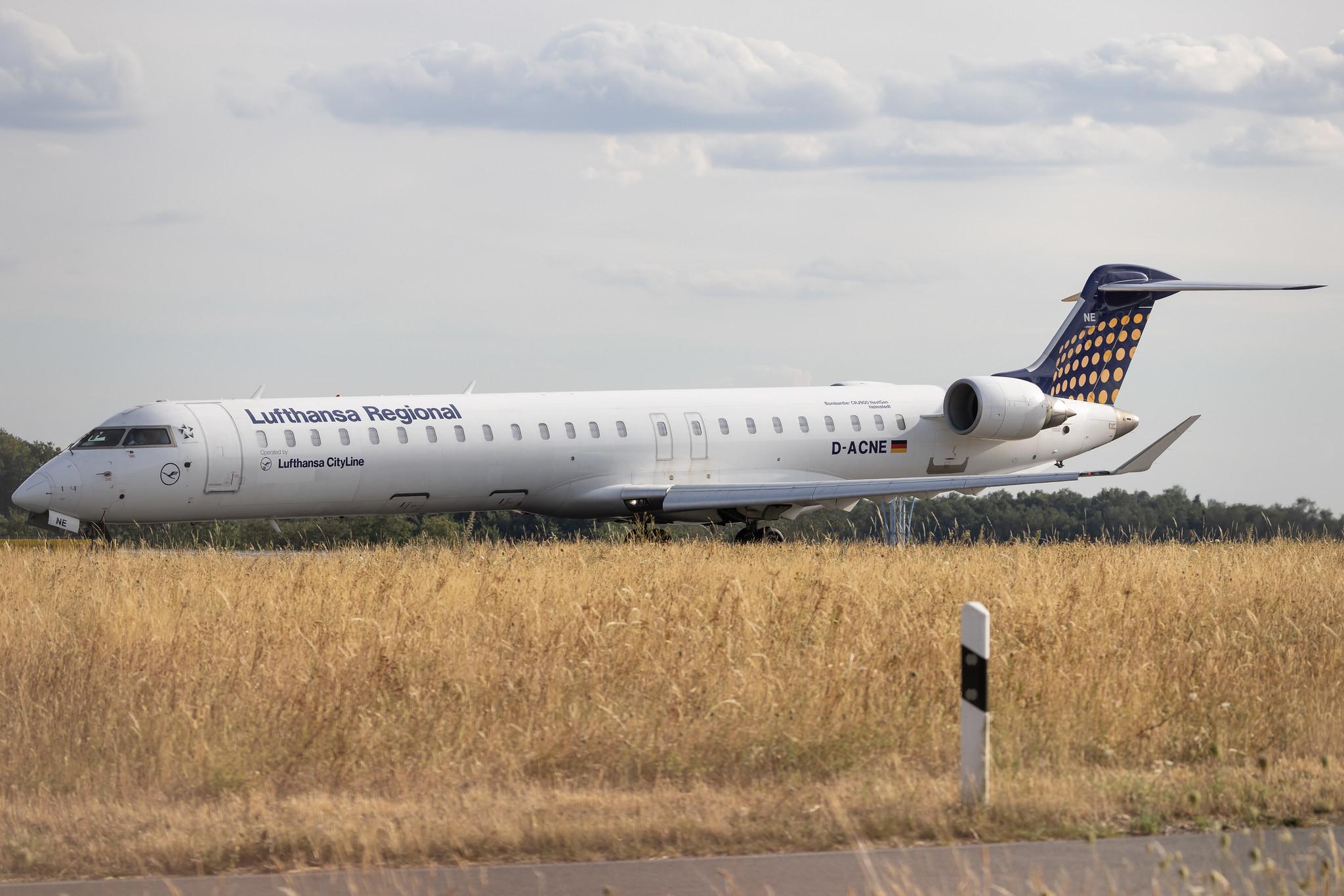 Luxembourg Findel Airport: Lufthansa (LH / DLH) | Operator: Lufthansa CityLine | Mitsubishi CRJ-900LR CRJ9 | D-ACNE | MSN 15241