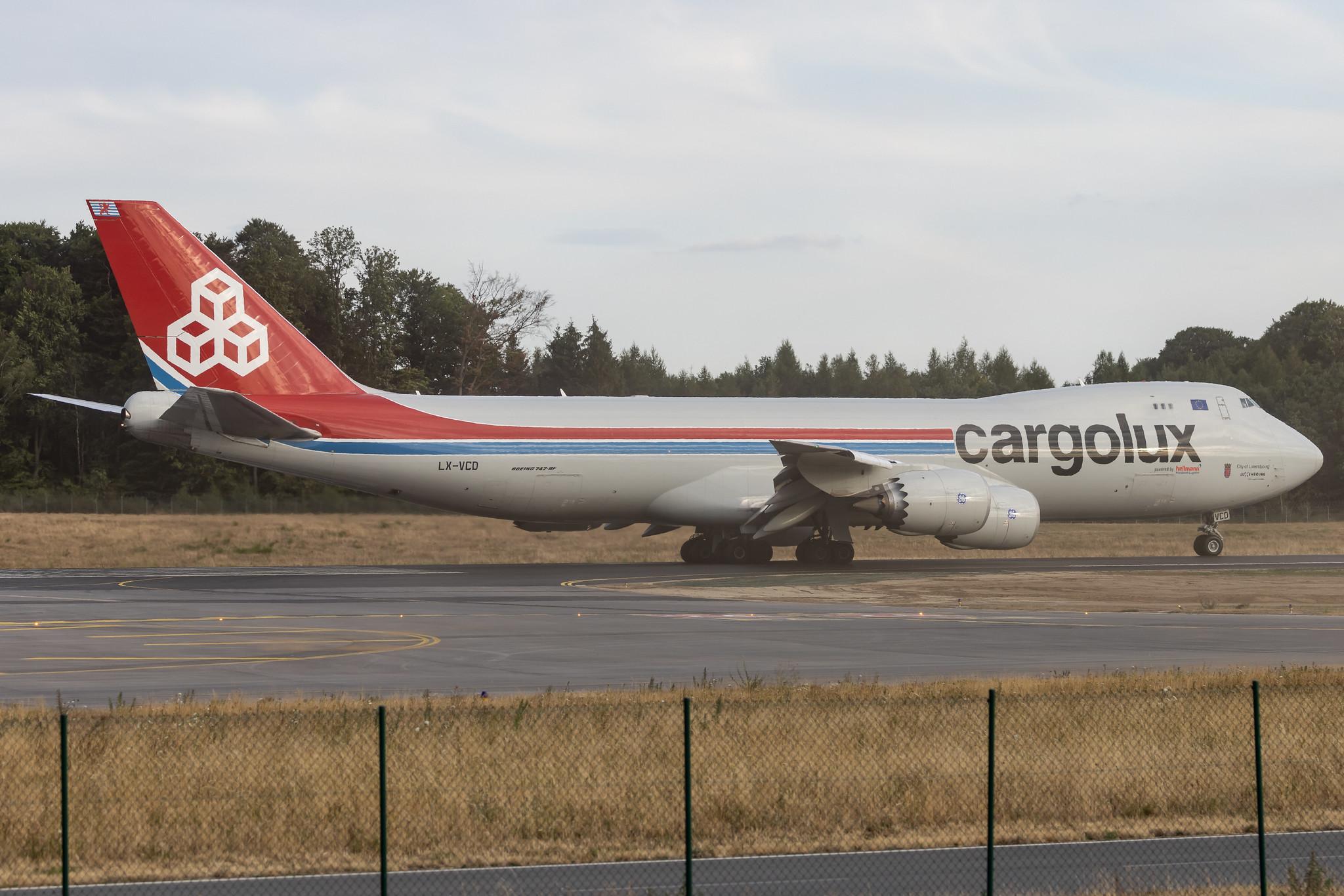 Luxembourg Findel Airport: Cargolux (CV / CLX) |  Boeing 747-8R7F B748 | LX-VCD | MSN 35809